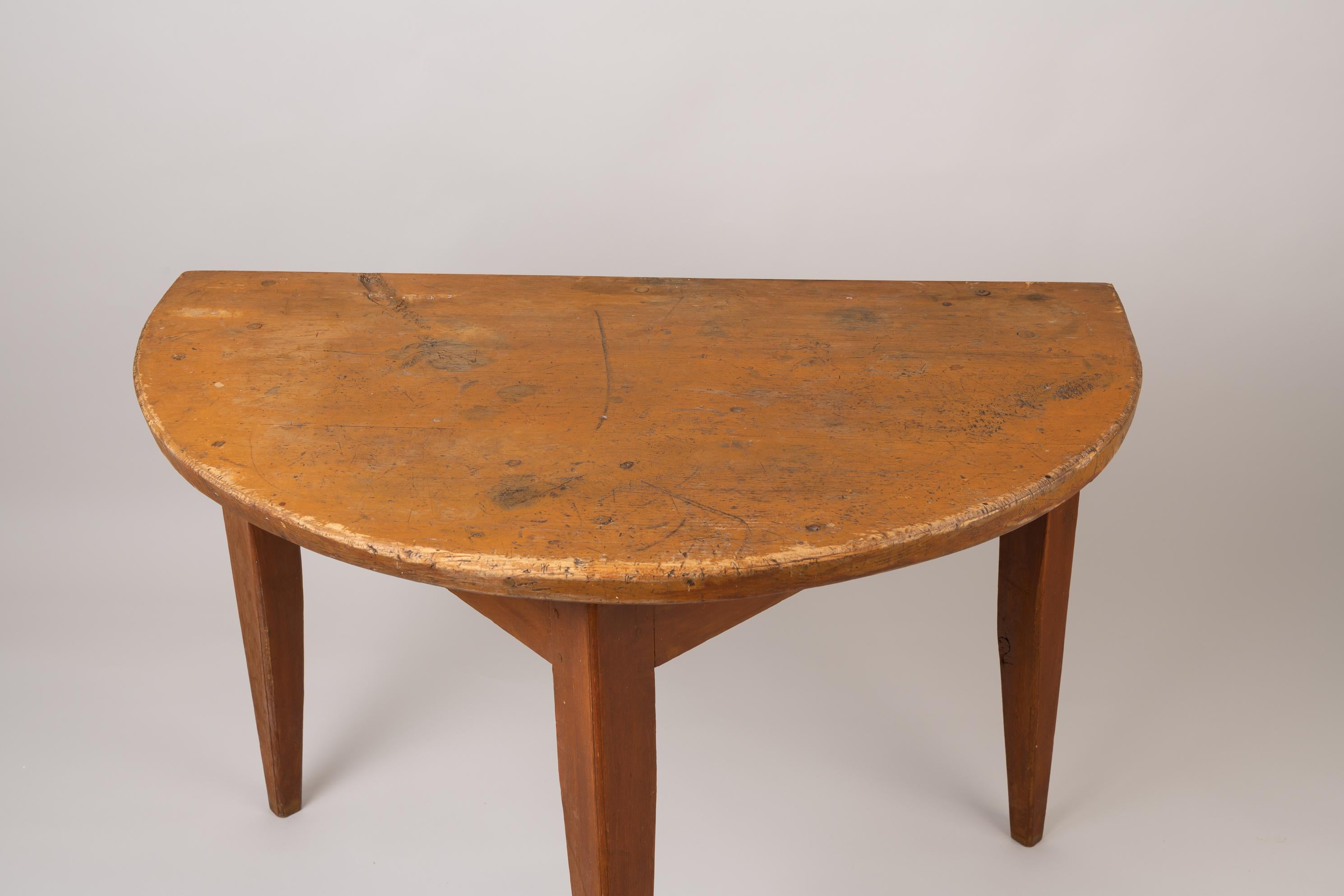 Consola o mesa de pared de arte popular sueco del siglo XVIII Pino en venta