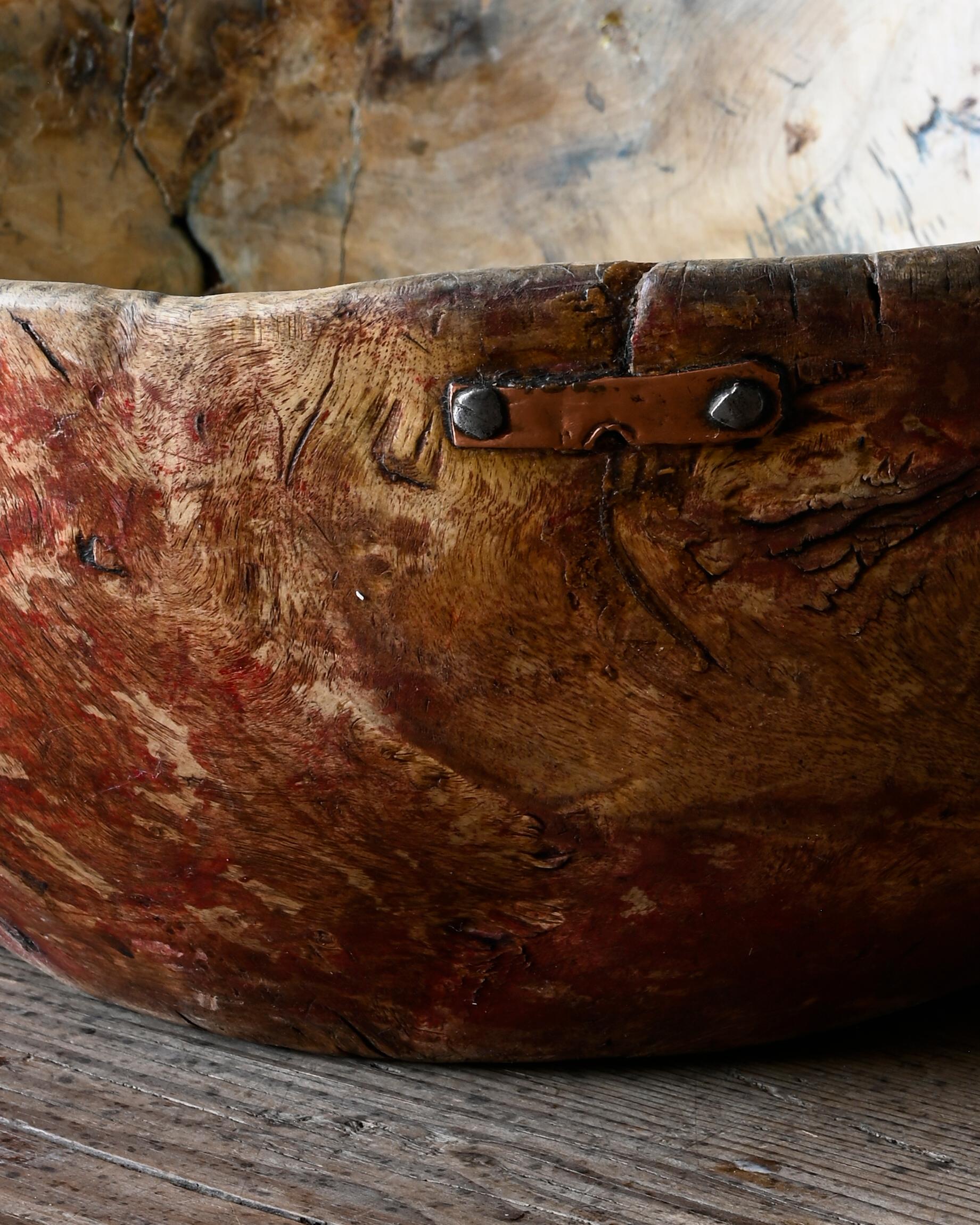18th Century and Earlier 18th Century Swedish Folk Art Root Wood Bowl For Sale