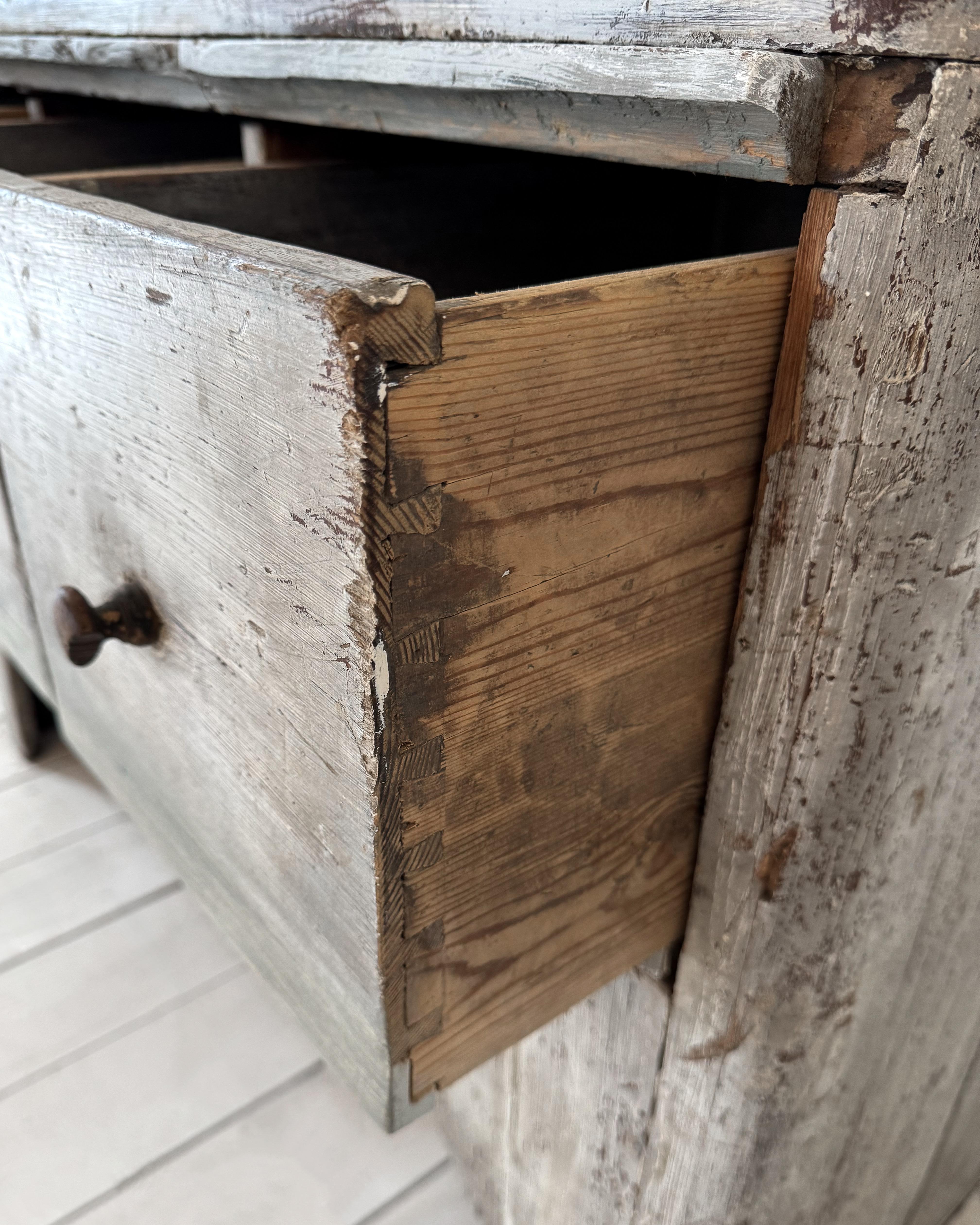 18th Century Swedish Gustavian Arched Console Table For Sale 13
