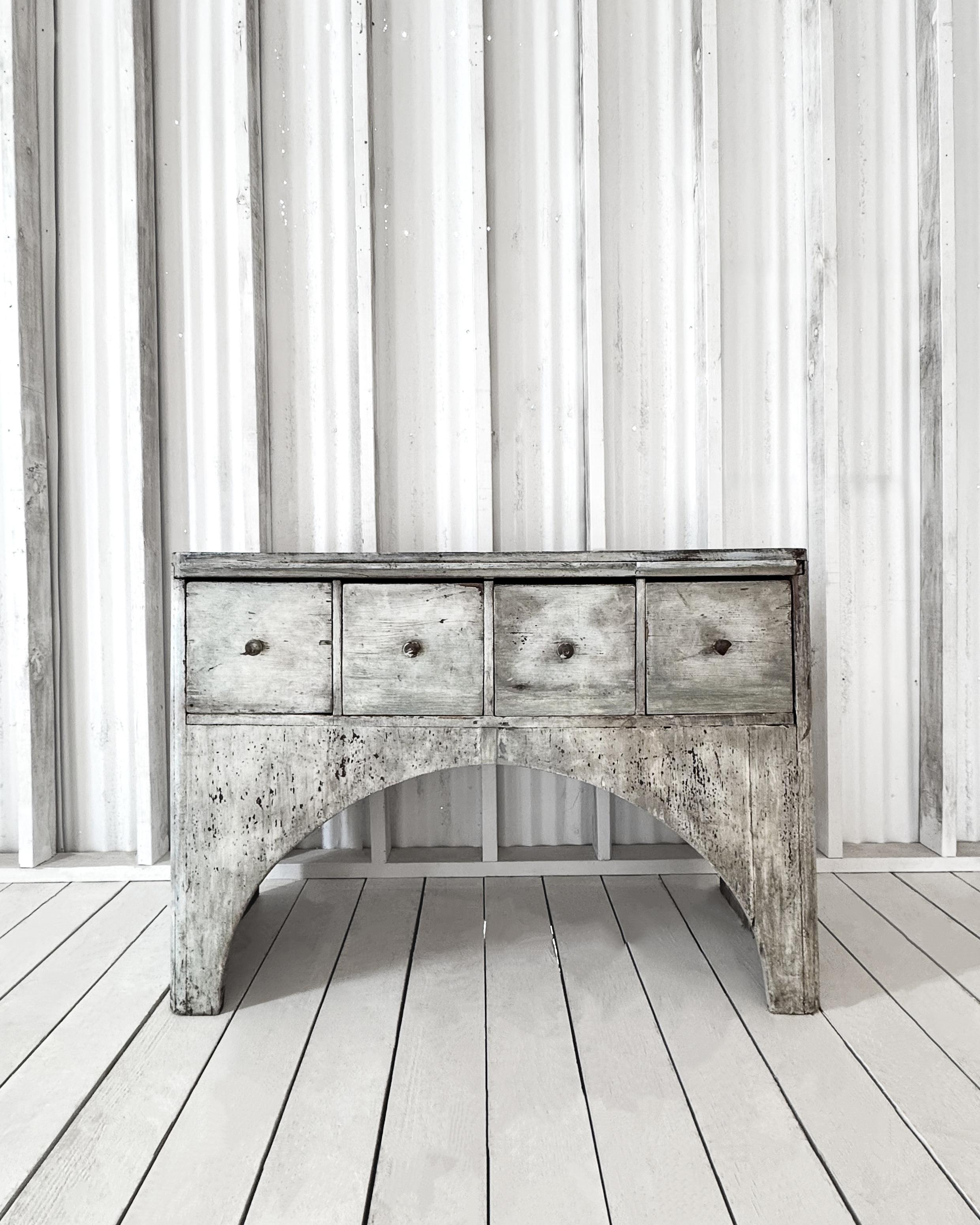 18th Century Swedish Gustavian Arched Console Table In Good Condition For Sale In Mckinney, TX