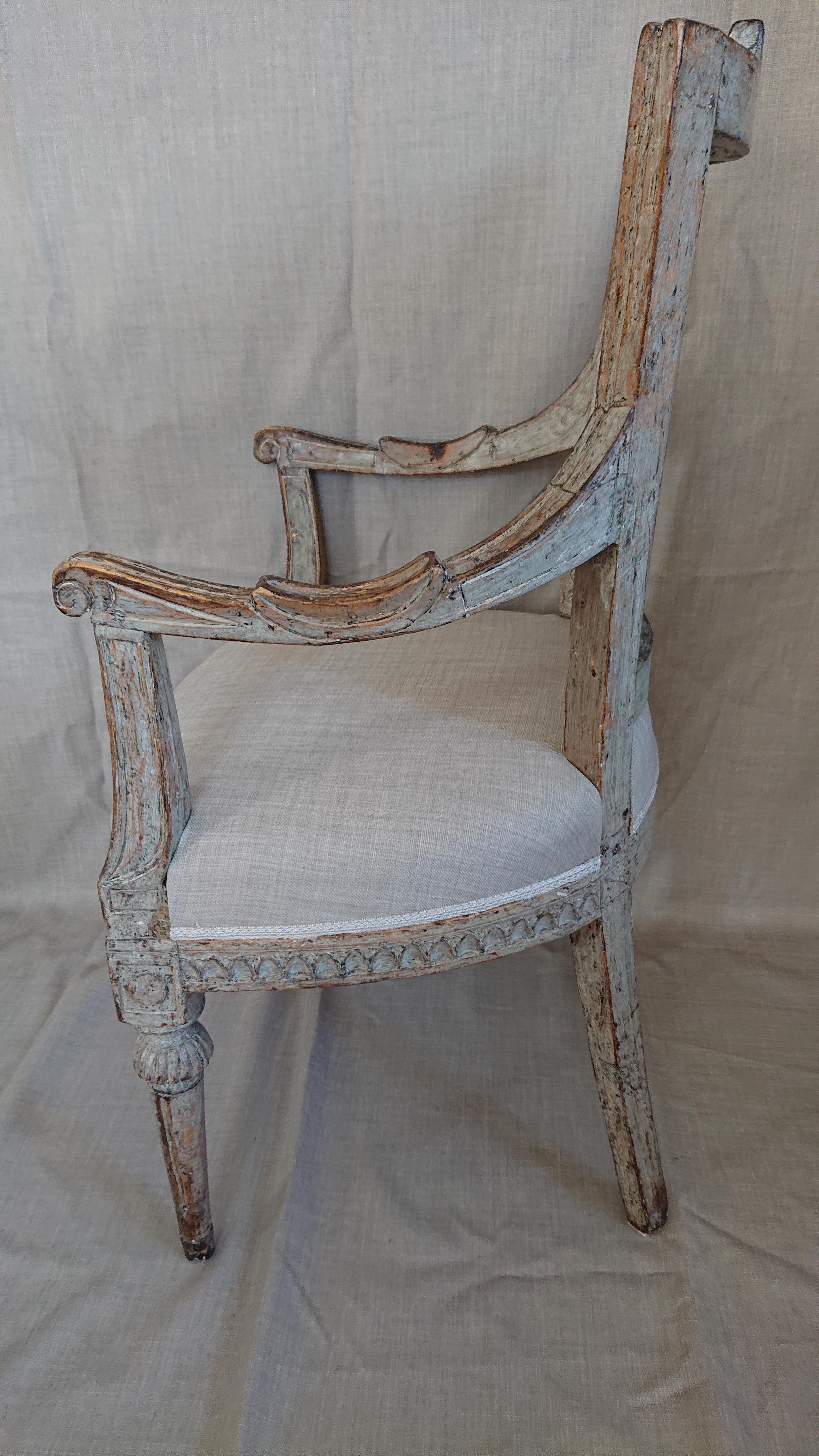 18th Century Swedish Gustavian Armchair with Originalpaint For Sale 6