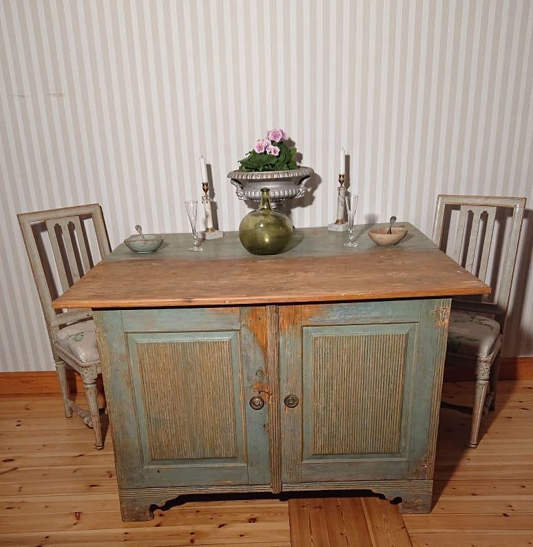 18th century Swedish Gustavian buffet with drop leaf table.

Measurements when you use it with folding table up is D. 123cm .For other measurements look in the listing.

A fantastically charming combination piece of furniture for compact living.
A