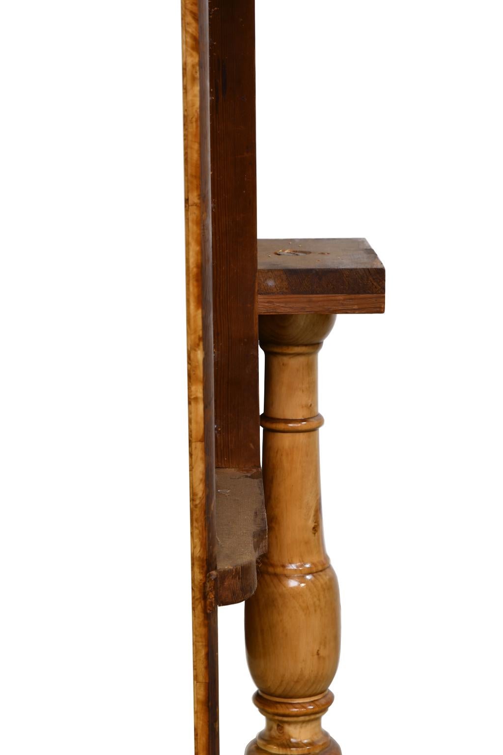 18th Century Swedish Gustavian Burl Birch Tilt-Top Square Table on Pedestal Base For Sale 10