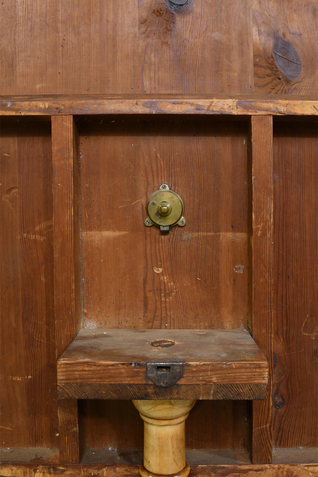 18th Century Swedish Gustavian Burl Birch Tilt-Top Square Table on Pedestal Base For Sale 4