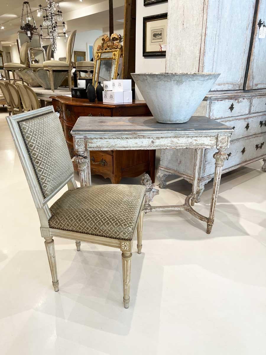 18th Century Swedish Gustavian Console with Carving on Stretcher 7