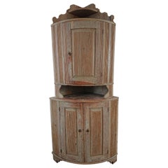 18th Century Swedish Gustavian Corner Cabinet with Original Paint & Reeded Doors