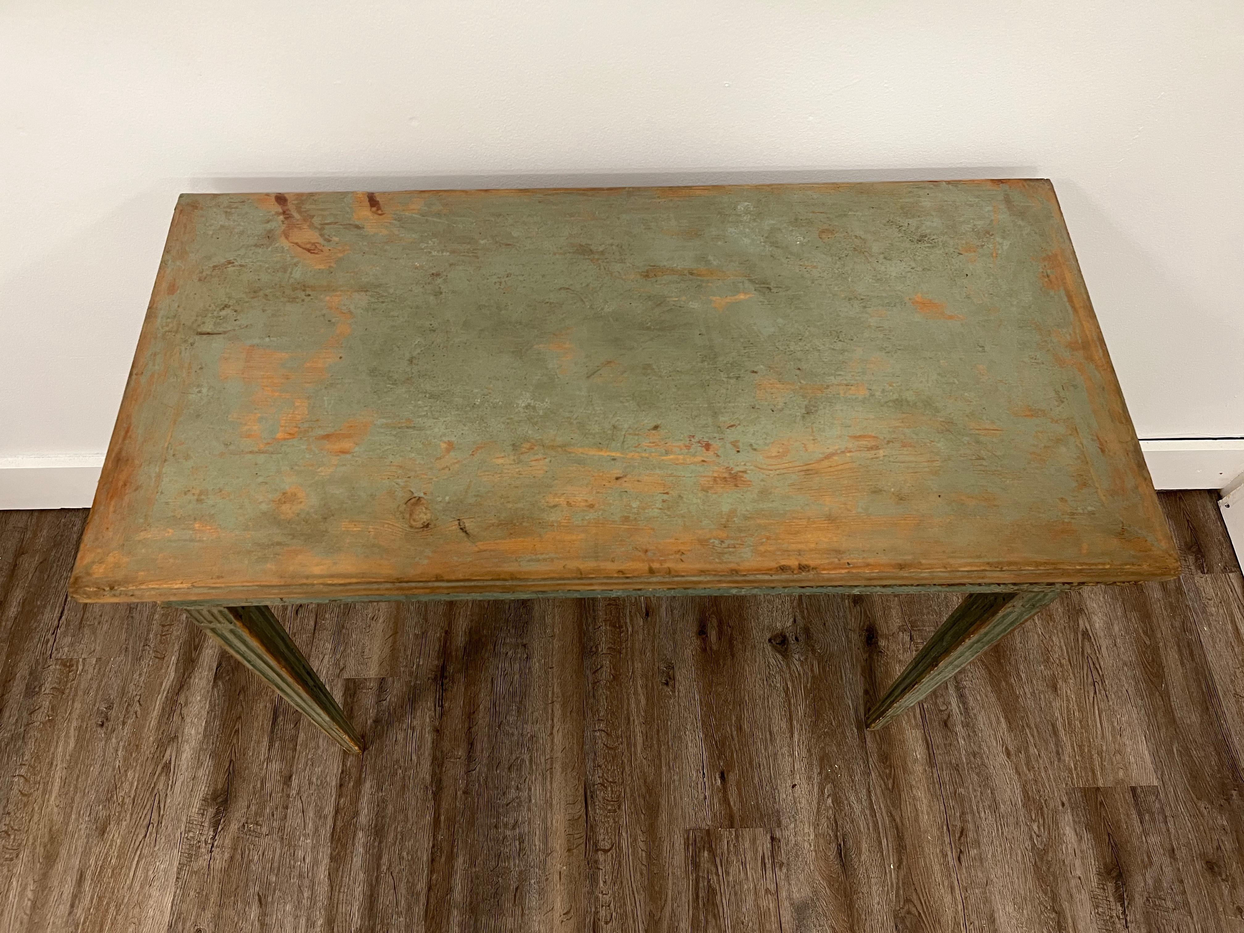 18th Century Swedish Gustavian Game Table In Good Condition For Sale In Huntington, NY