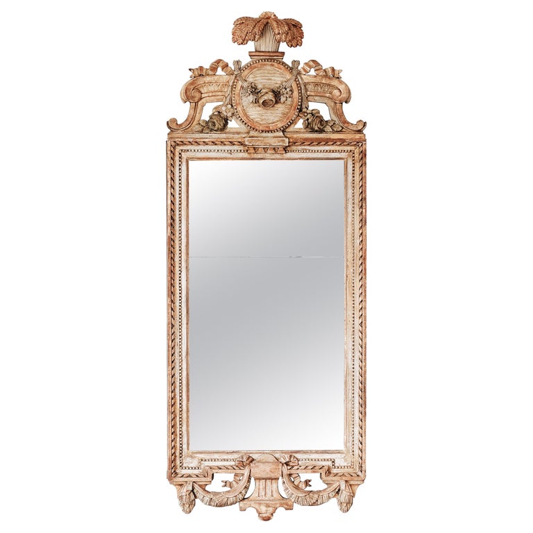 18th Century Swedish Gustavian Giltwood Mirror For Sale
