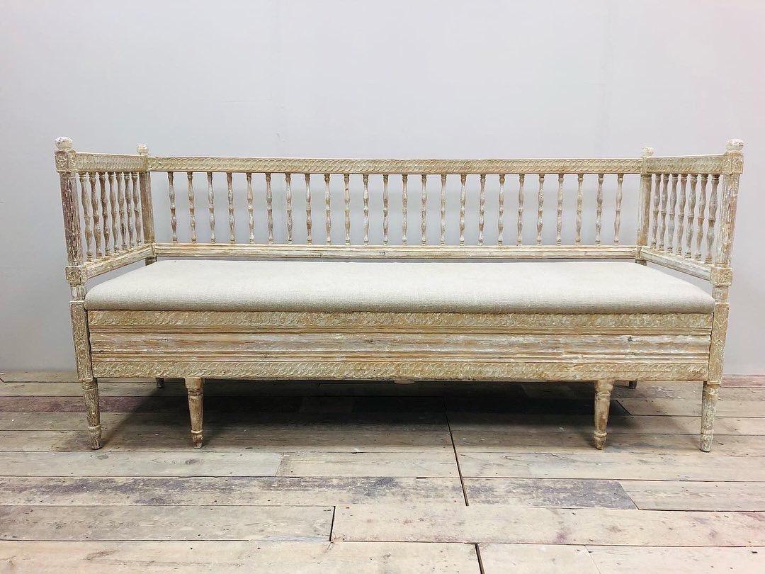A beautiful Swedish Gustavian sofa which has been hand-scraped back to its original colour.
Upholstered in a vintage french linen.
Carved wood pine detailing to the surround, with spindle shaped supports to the back and side.
Rosette styling to