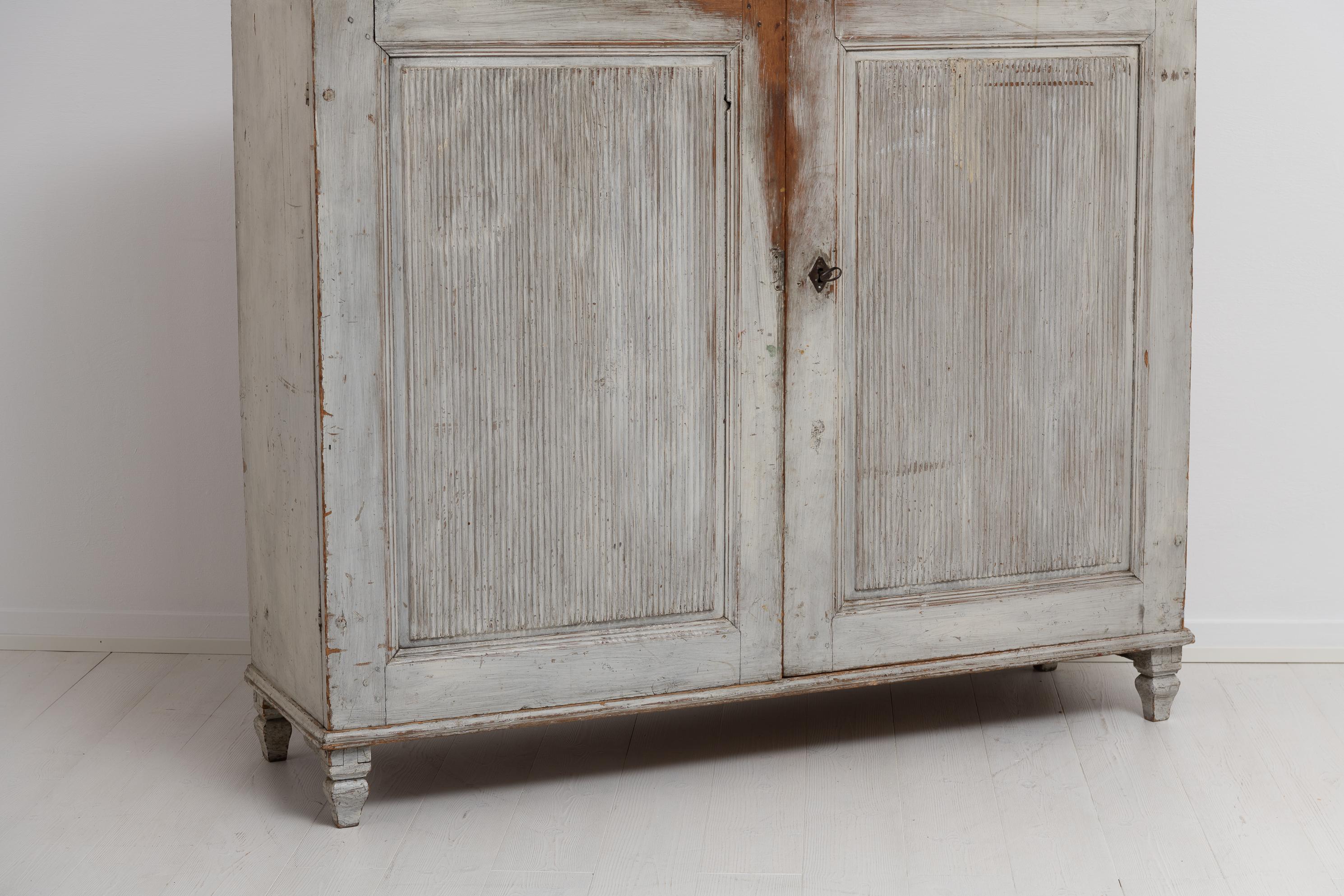18th Century Swedish Gustavian Neoclassic Light Grey Sideboard For Sale 3