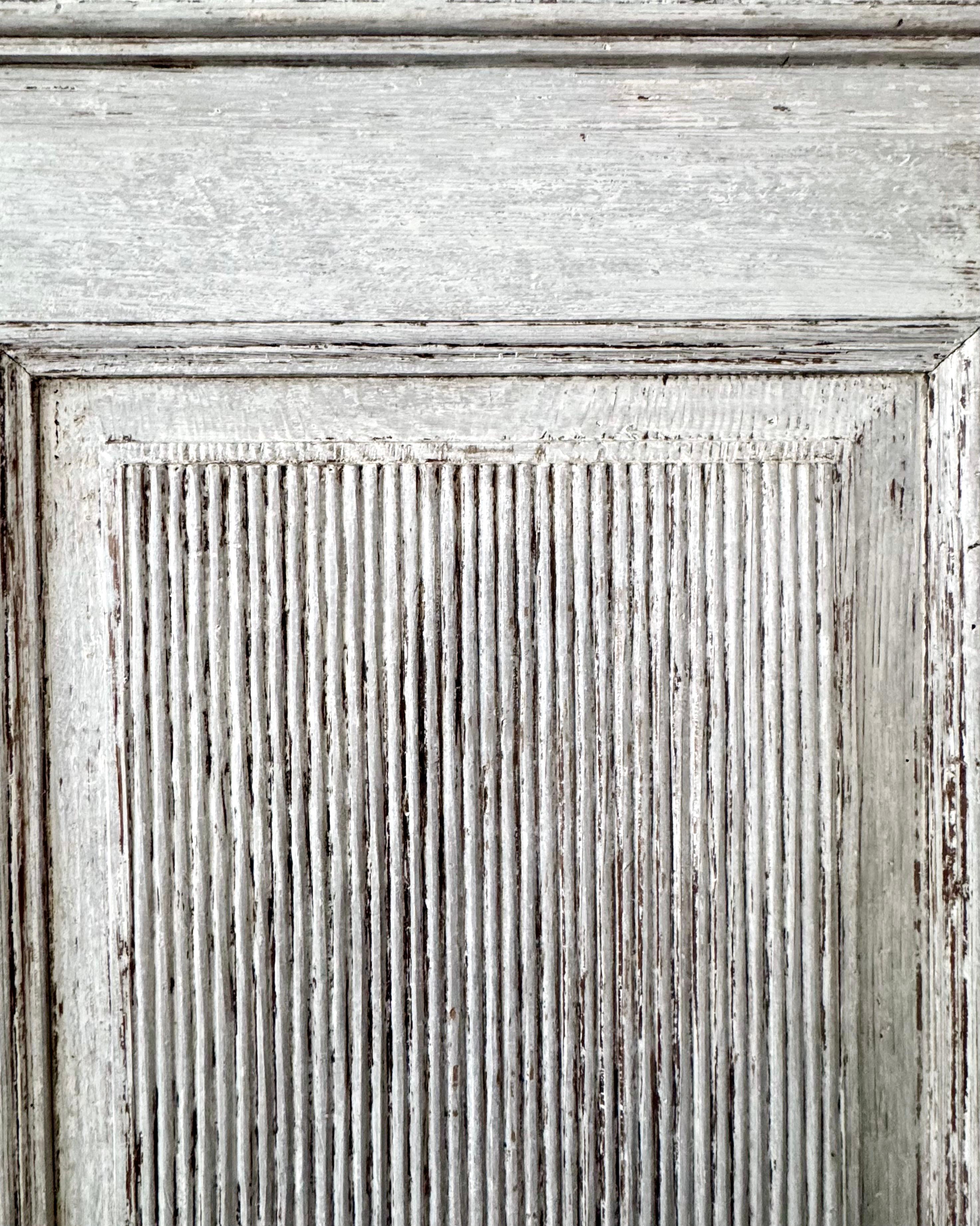 18th Century Swedish Gustavian Period Wardrobe/Armoire 6