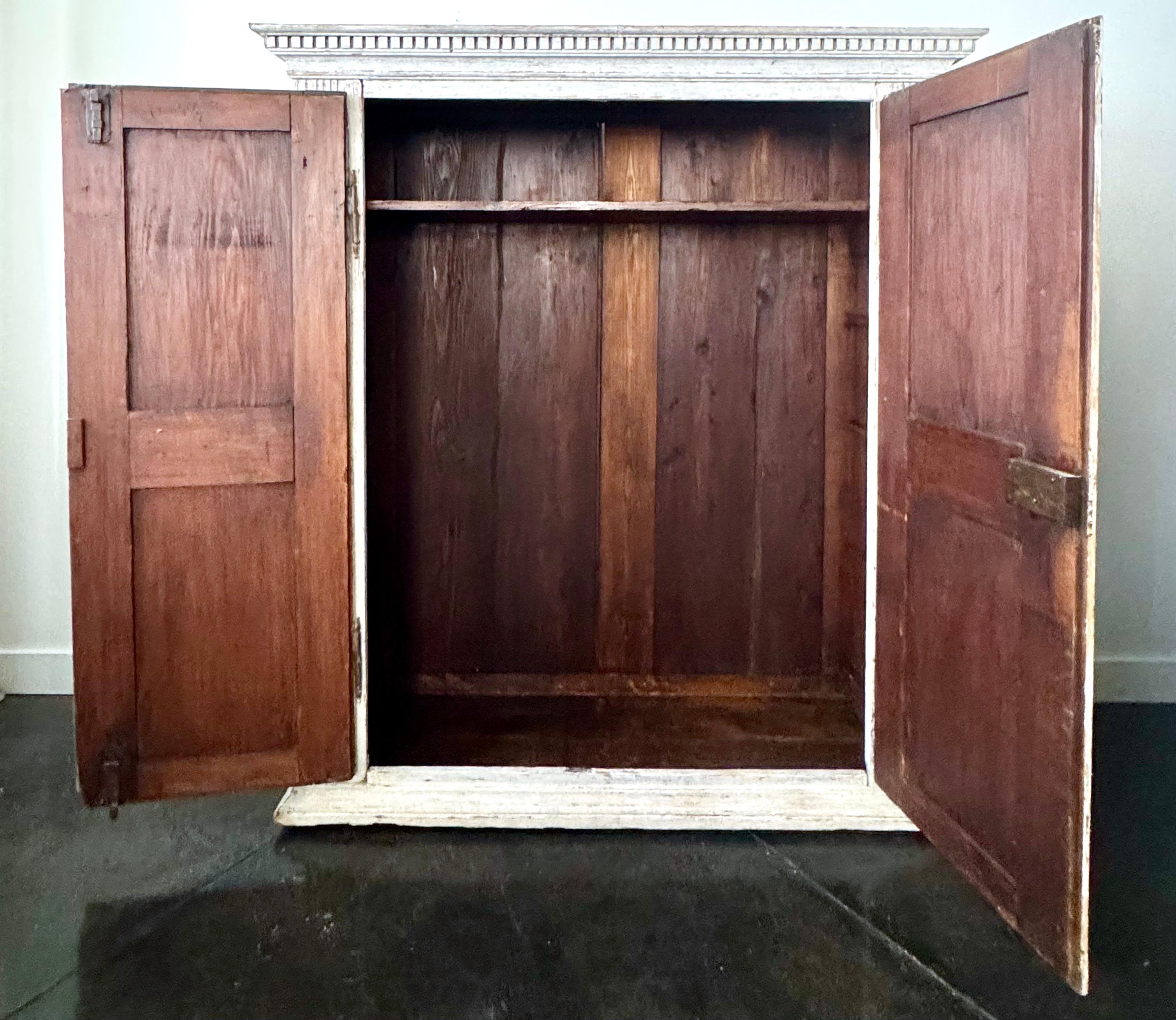 18th Century Swedish Gustavian Period Wardrobe/Armoire 3