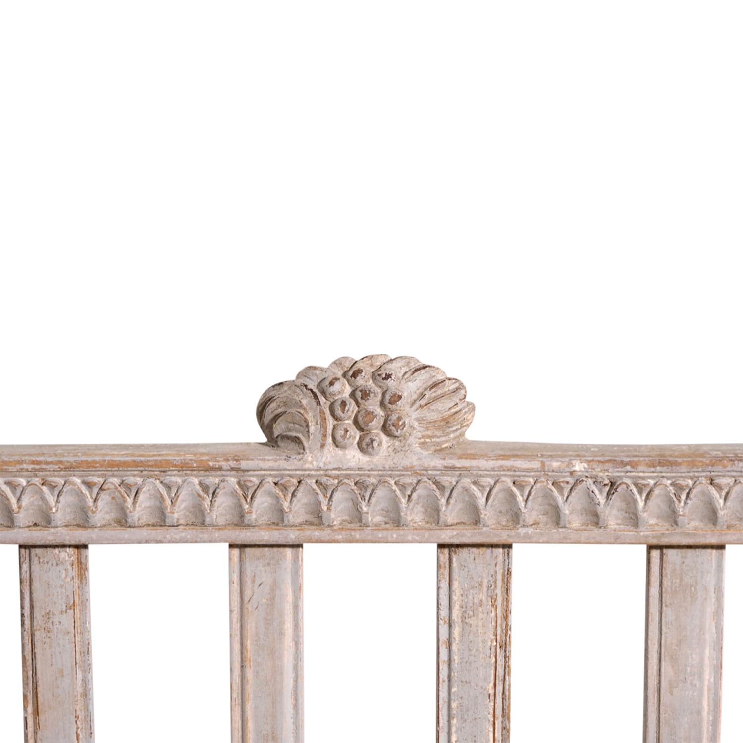 Fabric 18th Century Swedish Gustavian Pine Bench - Antique Daybed Attributed to Lindome For Sale