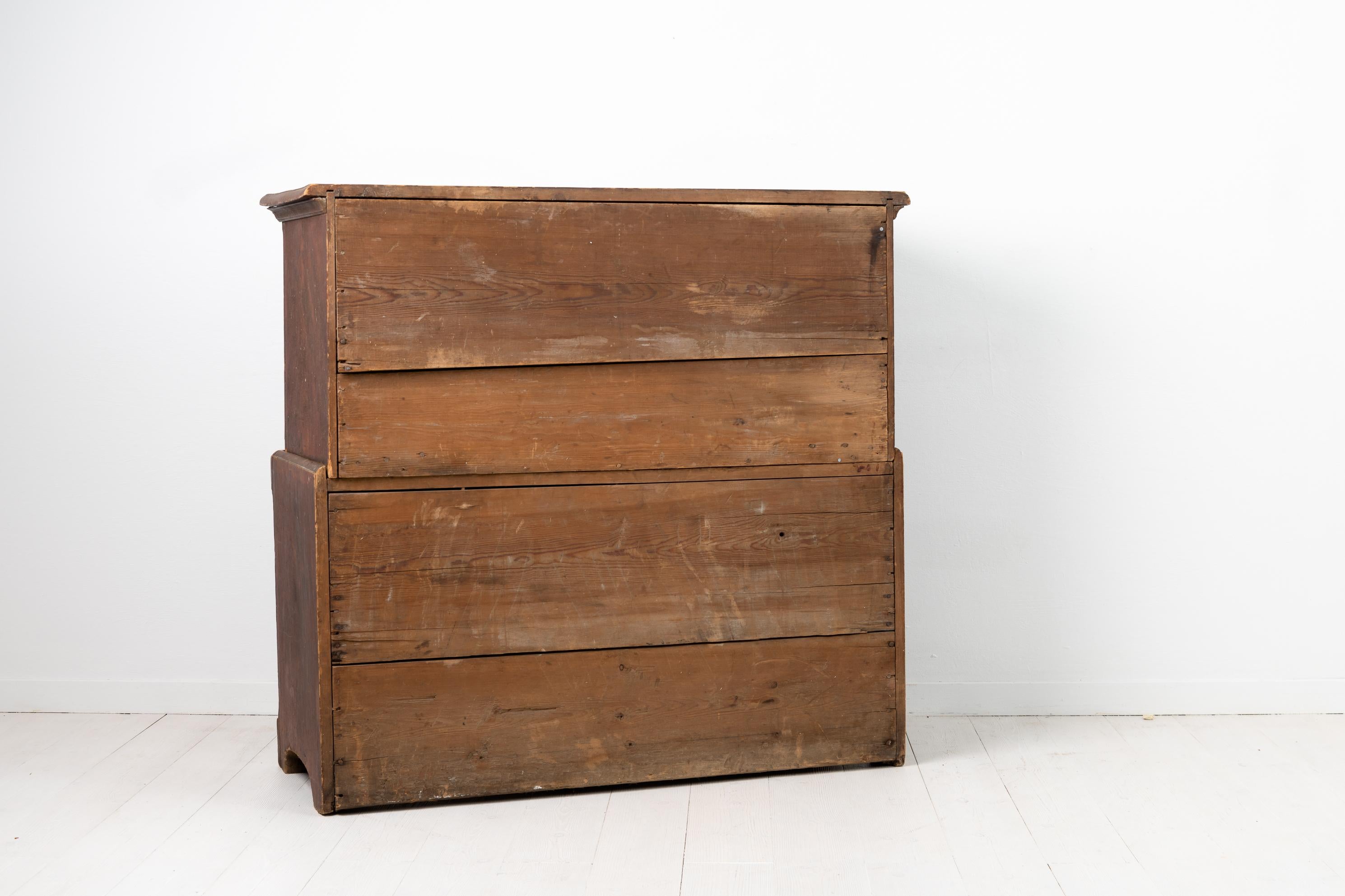 18th Century Swedish Gustavian Pine Chest on Chest 4