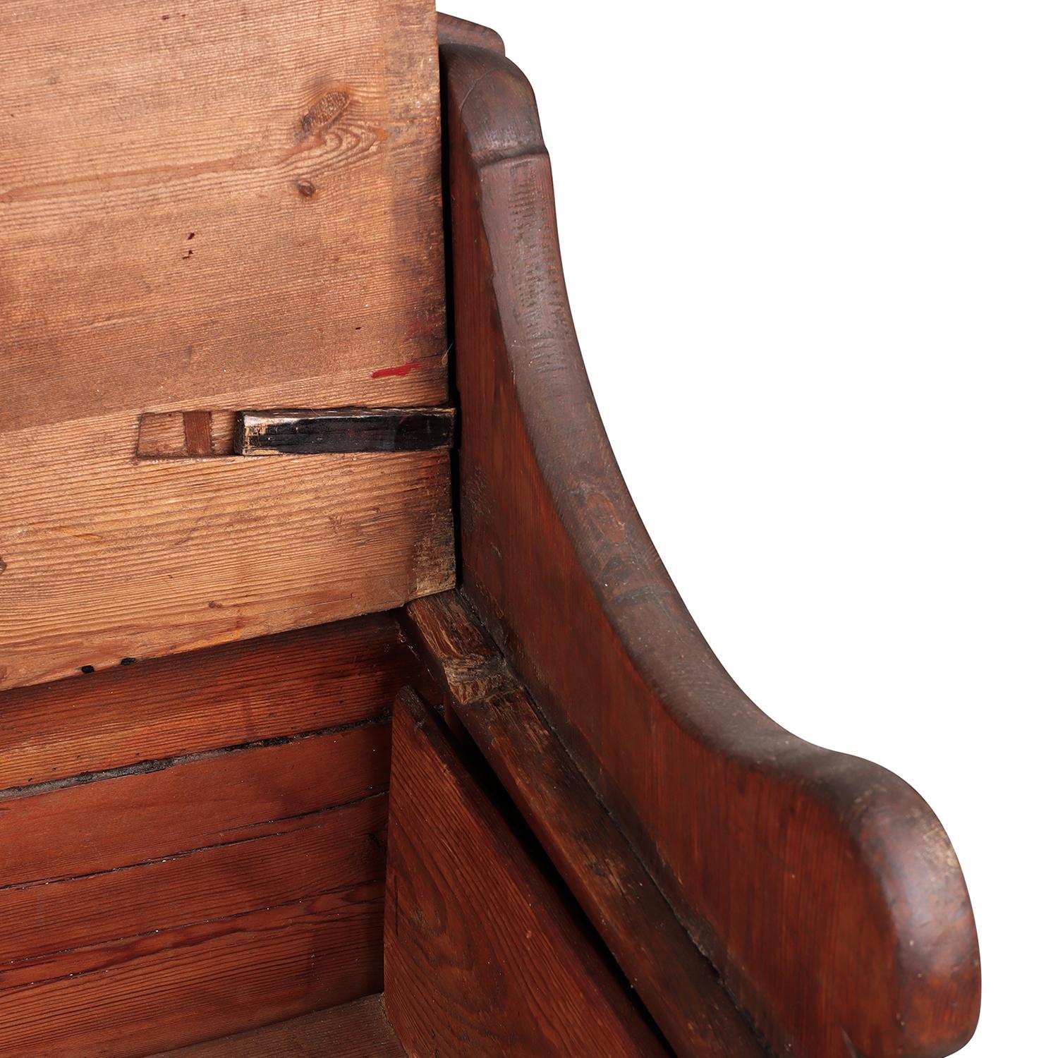 Banc d'entrée gustavien suédois en pin du 18ème siècle - canapé scandinave ancien en bois en vente 2