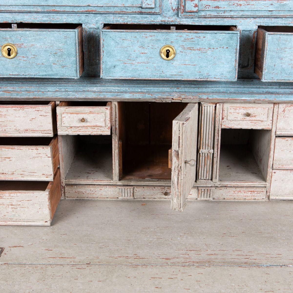 18th Century Swedish Gustavian Secretary in Blue Painted Pine For Sale 9