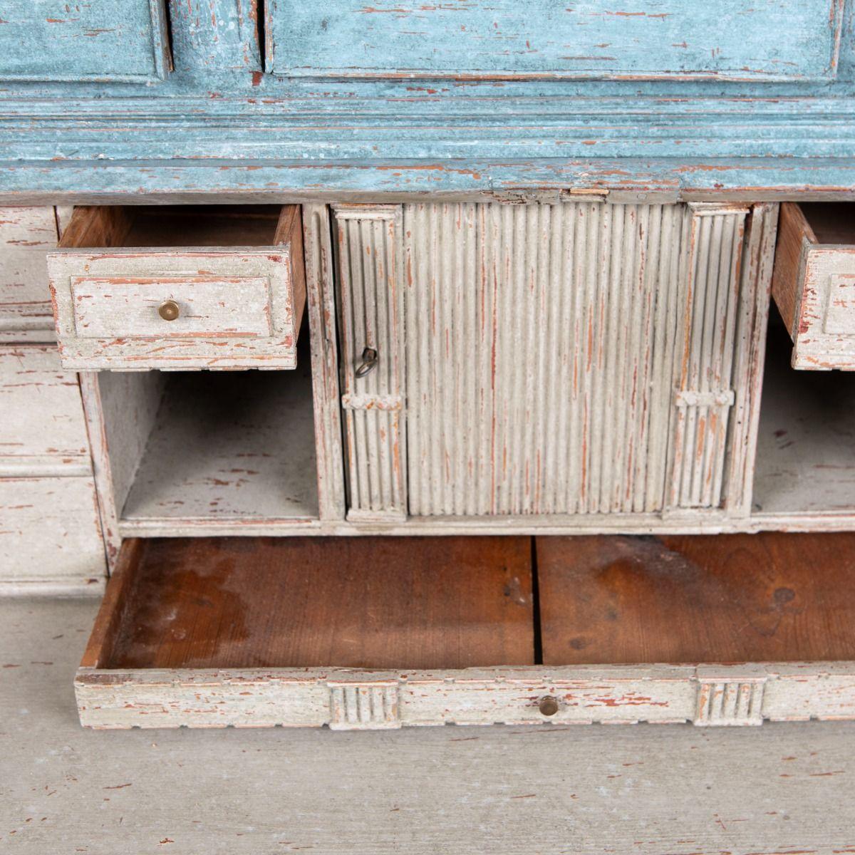 18th Century Swedish Gustavian Secretary in Blue Painted Pine For Sale 10