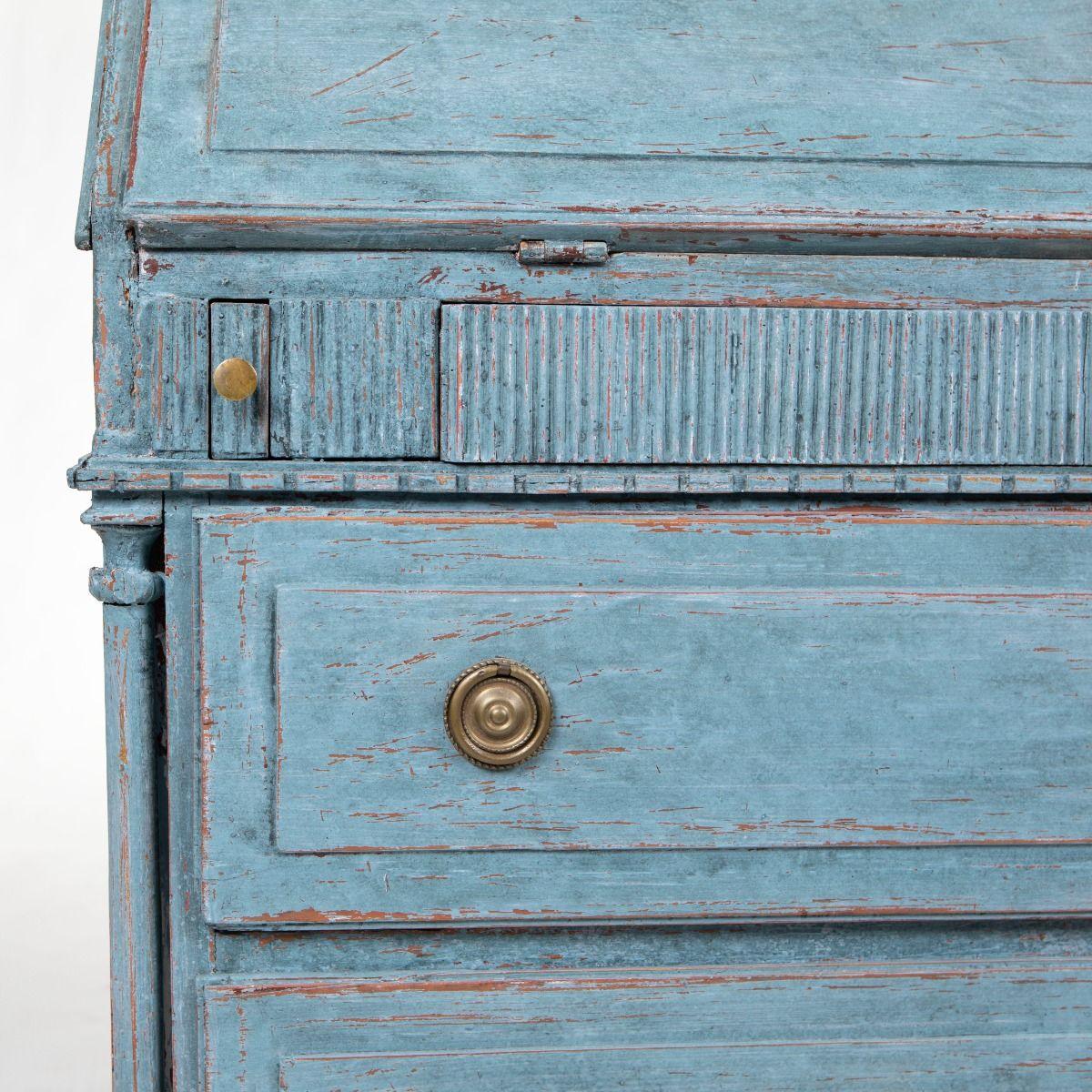 18th Century Swedish Gustavian Secretary in Blue Painted Pine For Sale 12