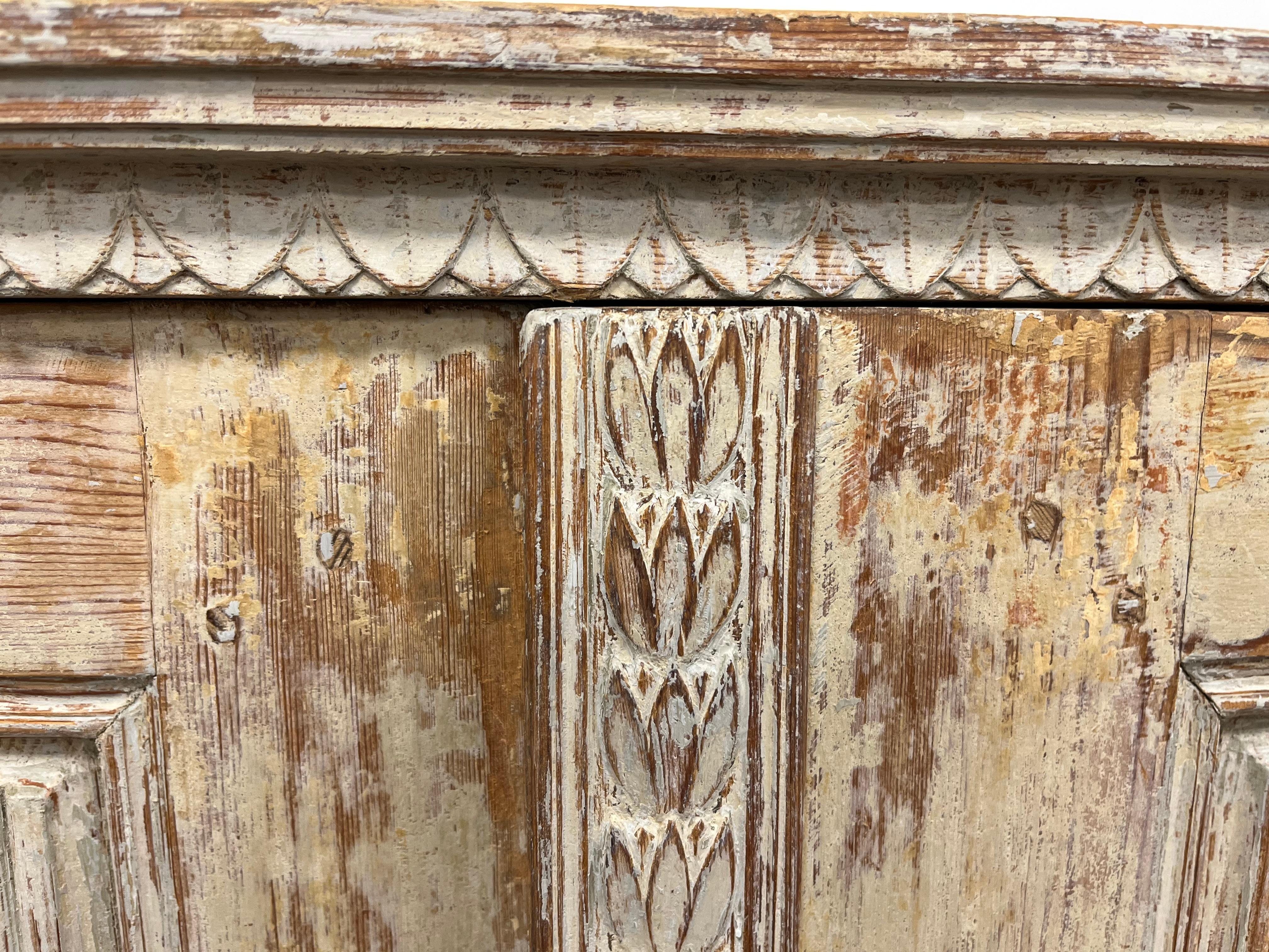 Hand-Carved 18th Century Swedish Gustavian Sideboard For Sale