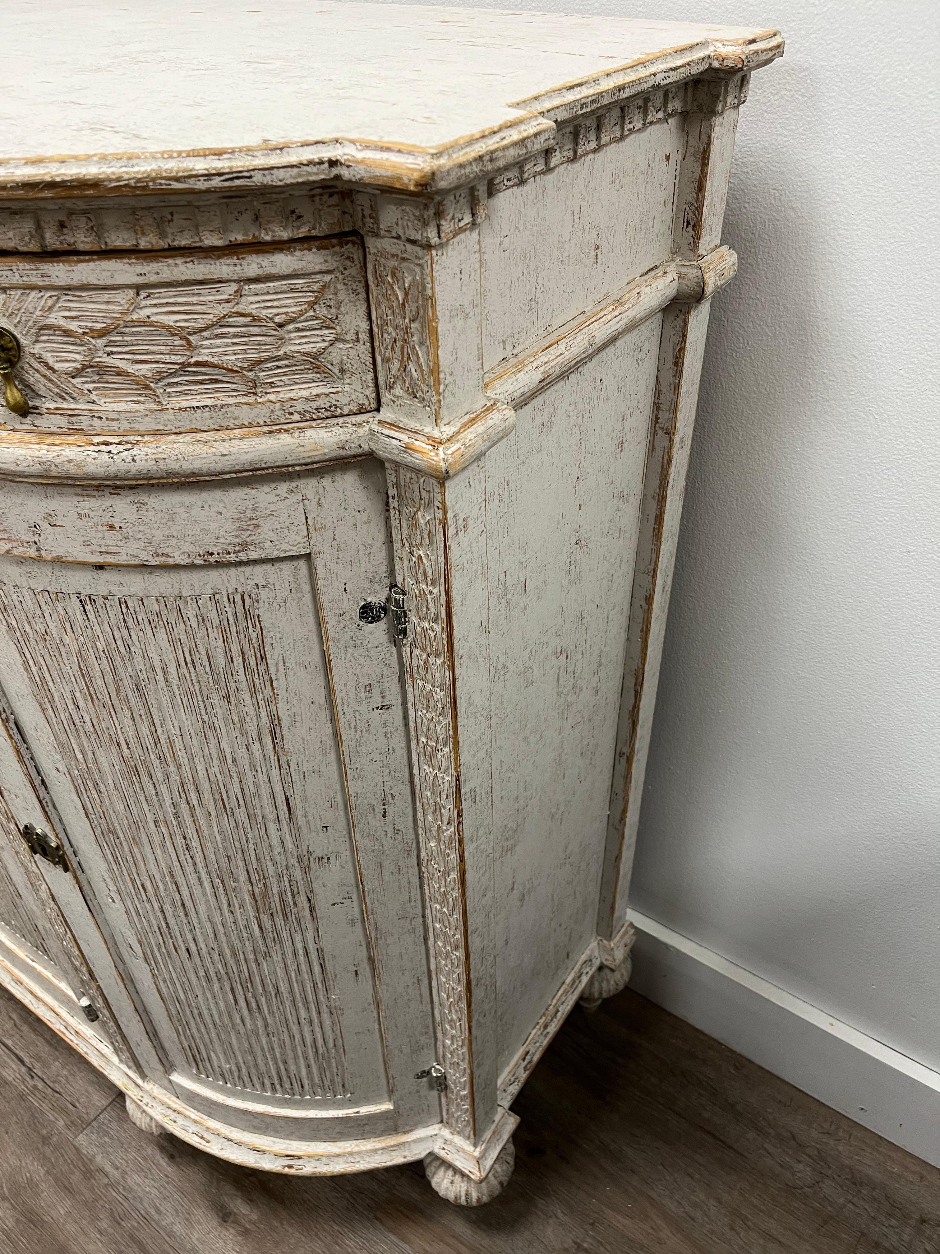 18th Century Swedish Gustavian Sideboard For Sale 3