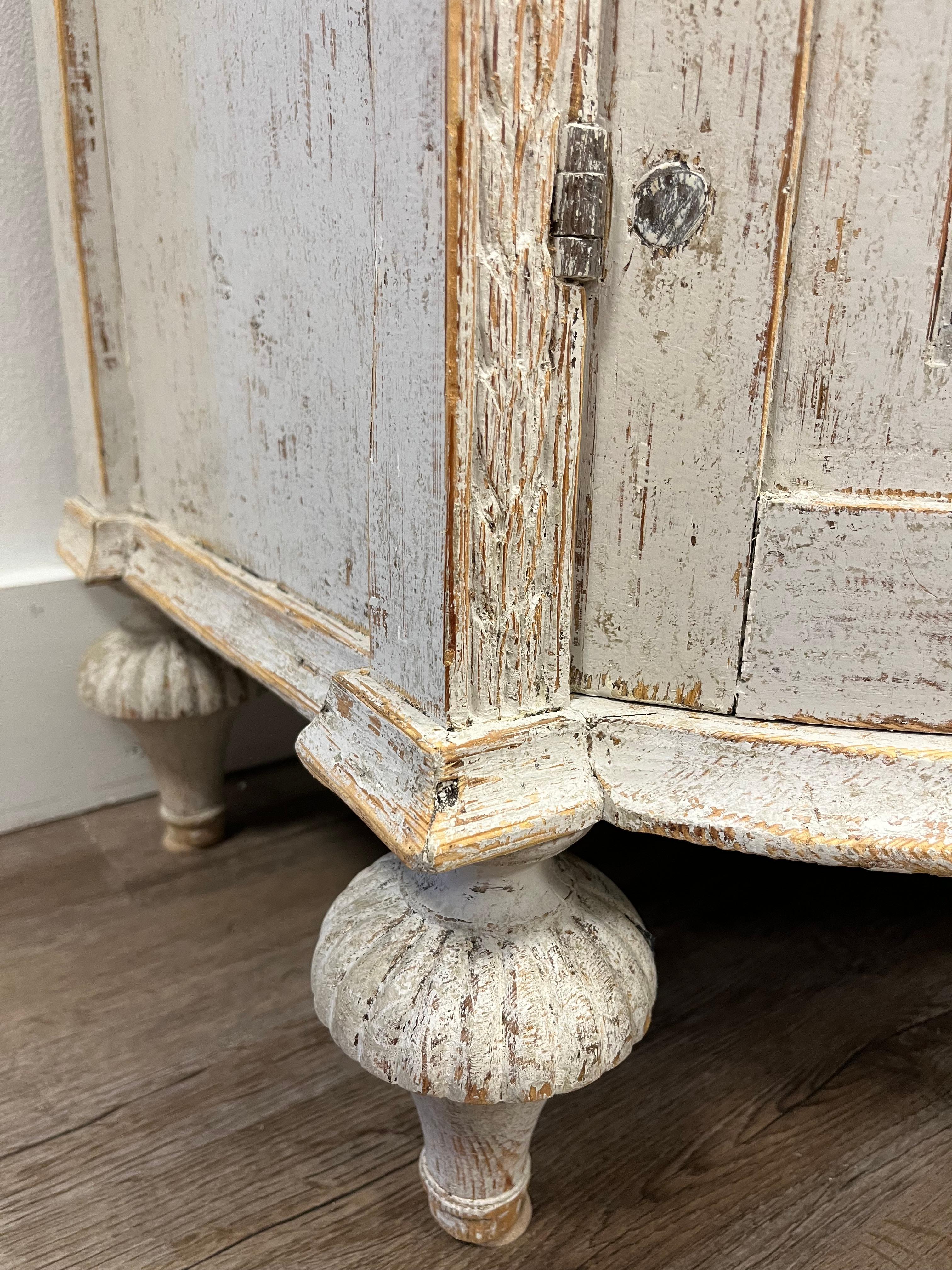 18th Century Swedish Gustavian Sideboard For Sale 4