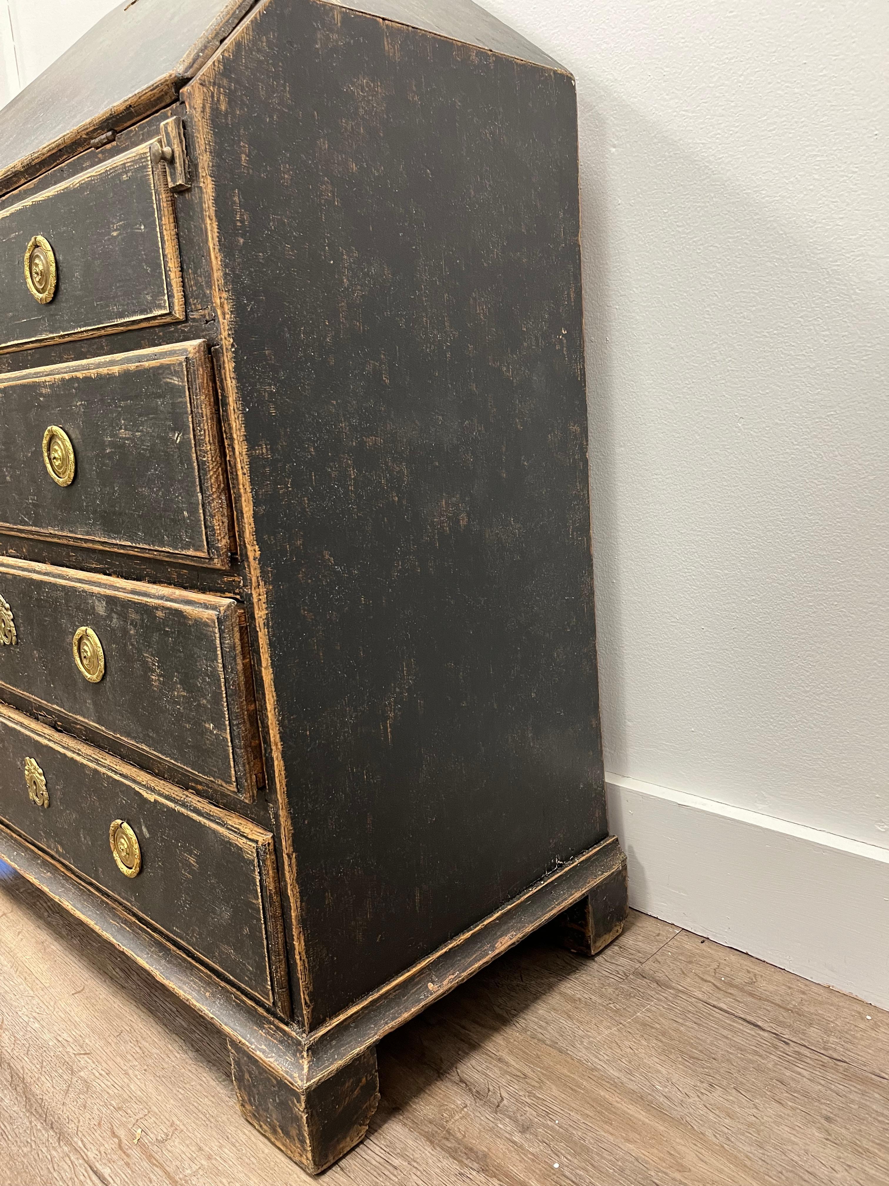 18th Century Swedish Gustavian Slant Front Desk For Sale 2