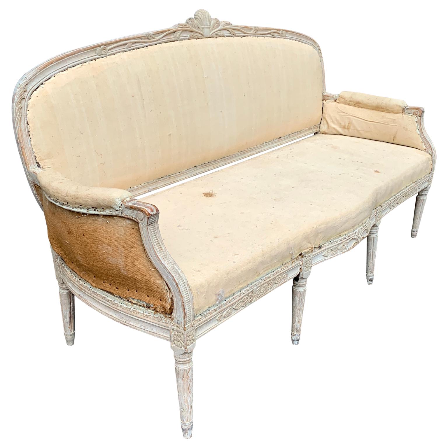 End of 18th century Swedish Gustavian Sofa or Daybed, featuring greyish old paint and its original patina. Sofa has carefully and professionally been hand scraped to rediscover the old original color by our highly specialized restoring team. This