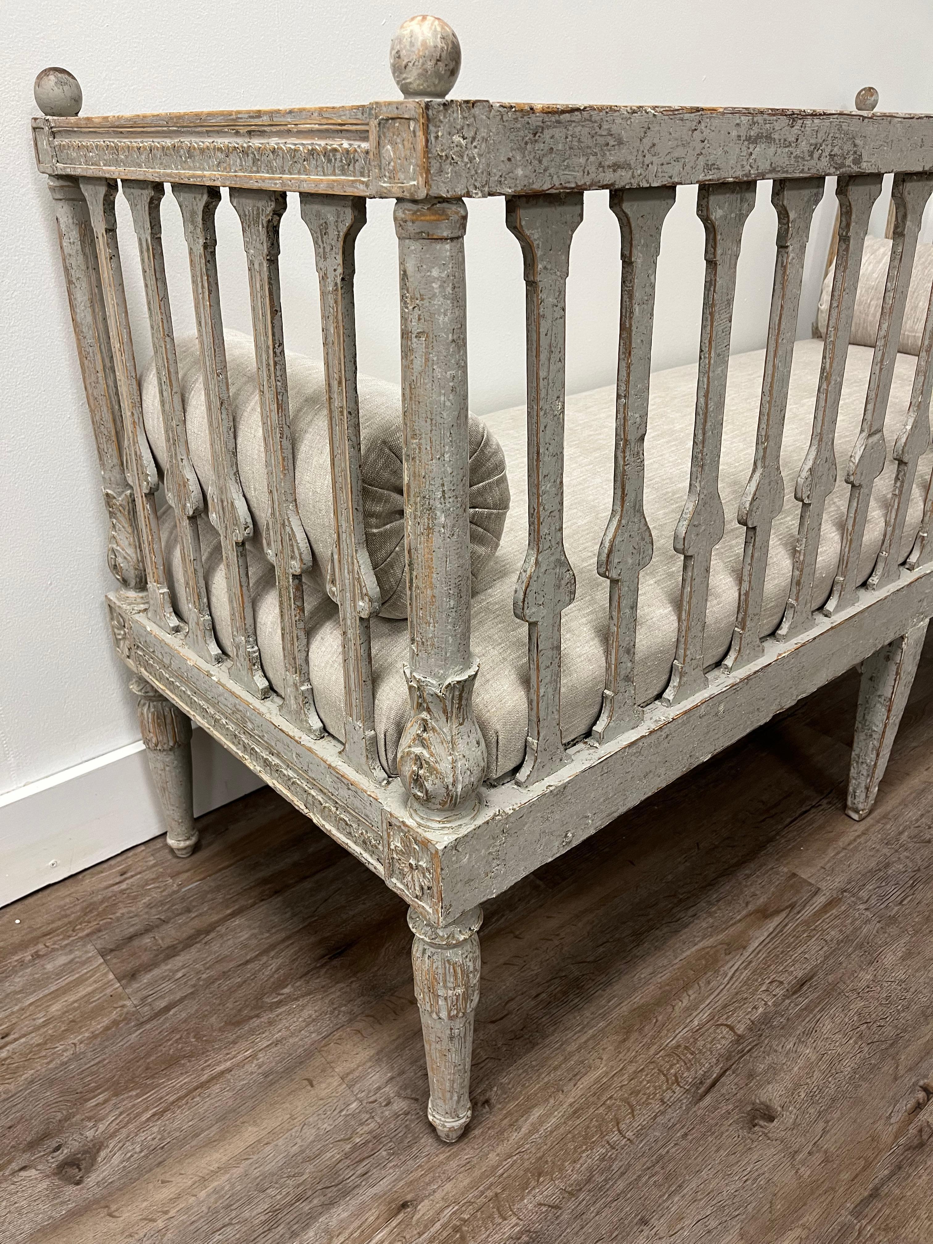 Settee gustavienne suédoise du 18ème siècle en vente 6