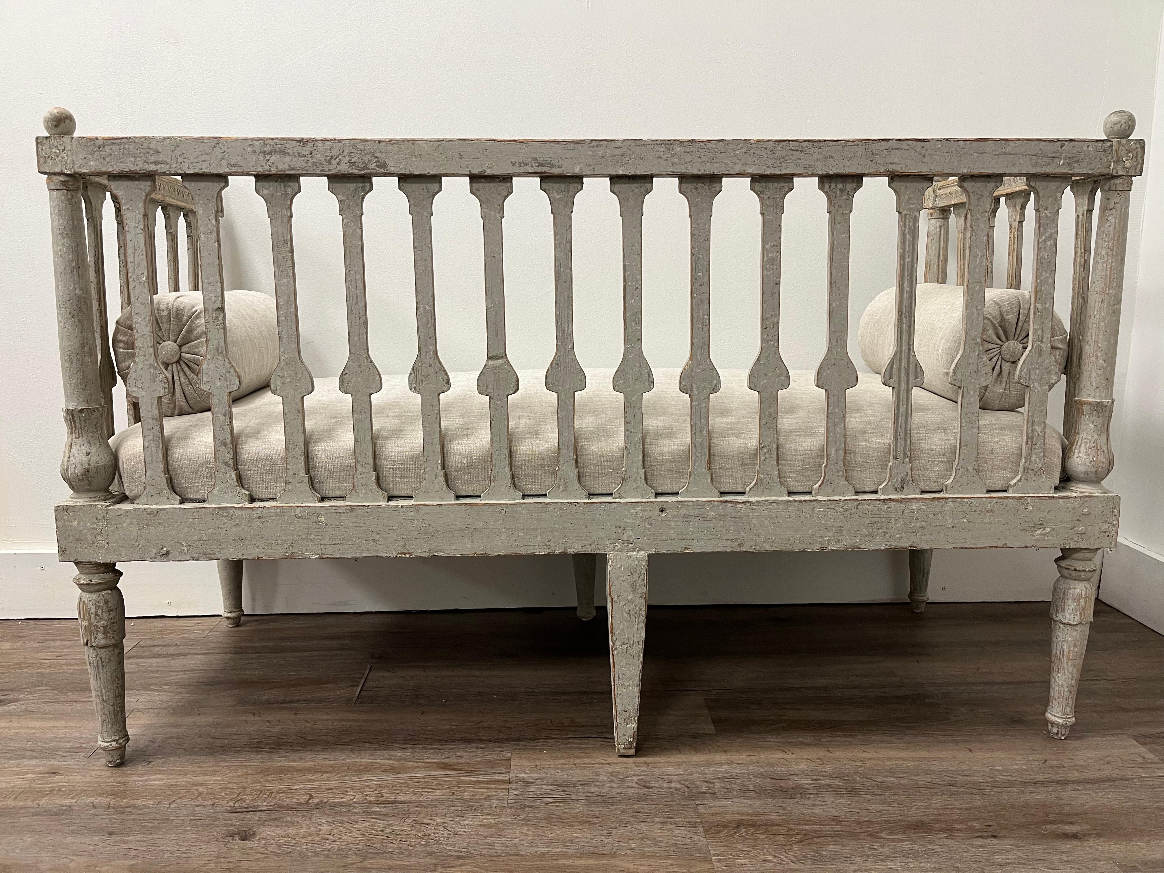 Settee gustavienne suédoise du 18ème siècle en vente 7