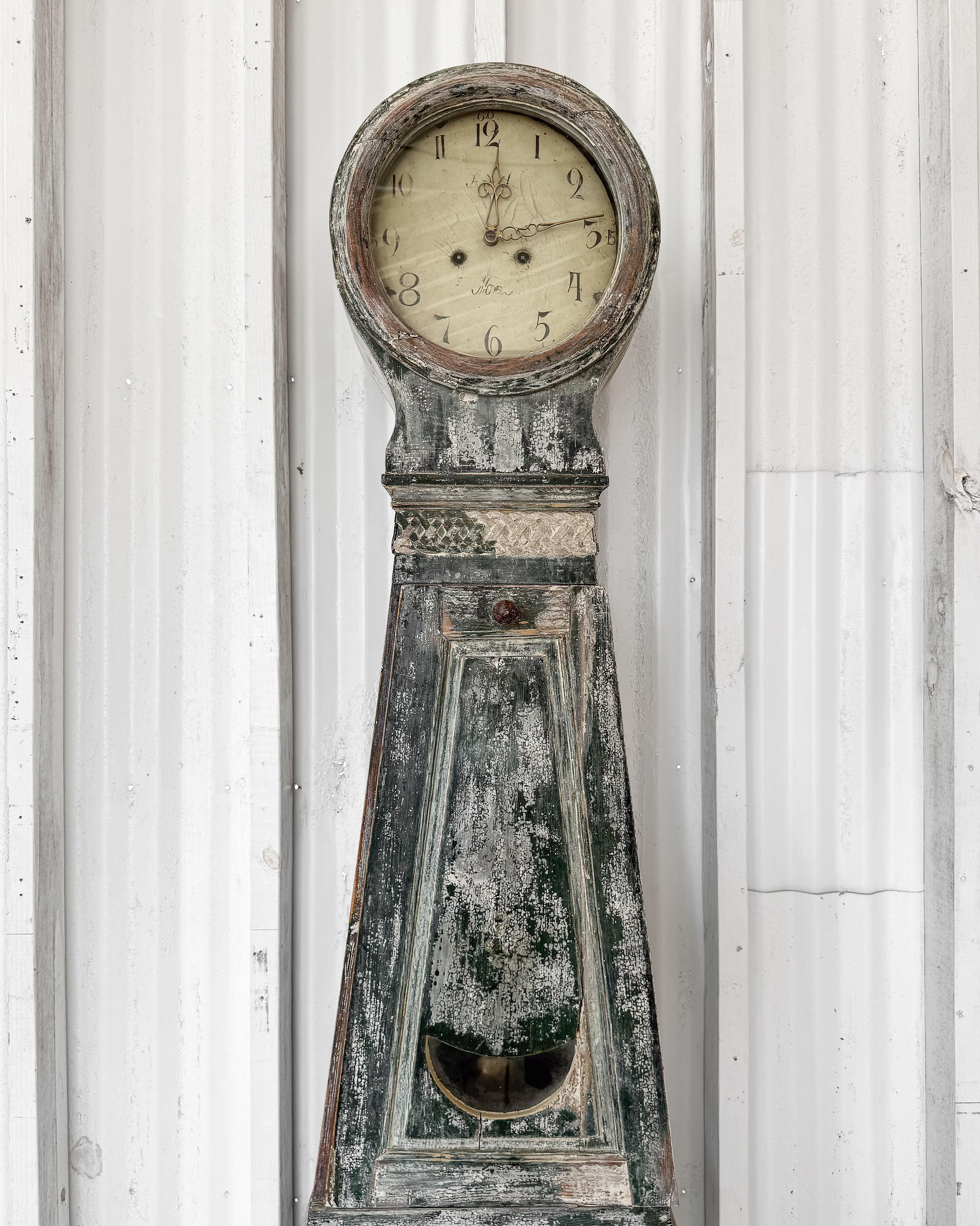 18th Century Swedish Gustavian Tall Case Closk For Sale 1