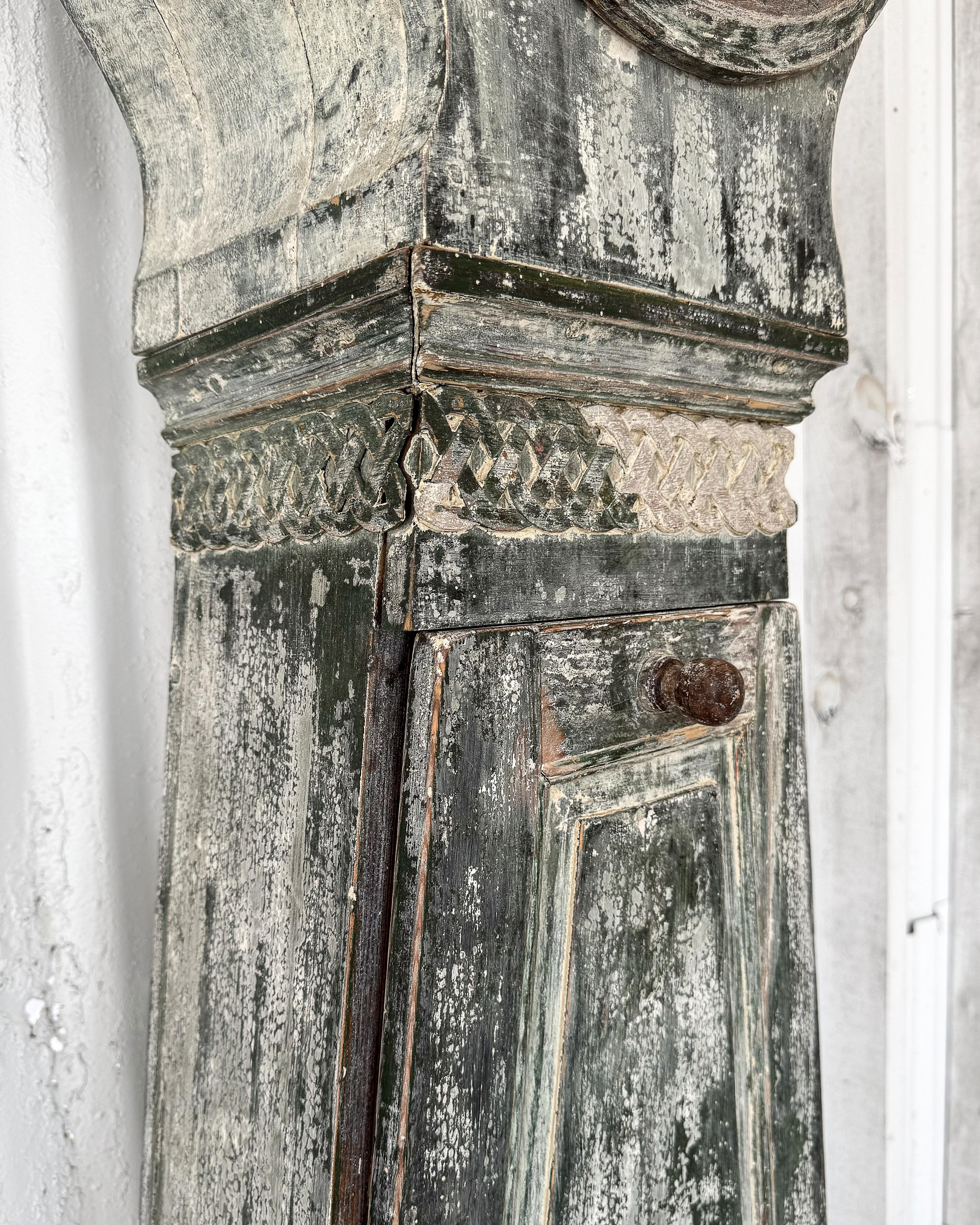 18th Century Swedish Gustavian Tall Case Closk For Sale 3