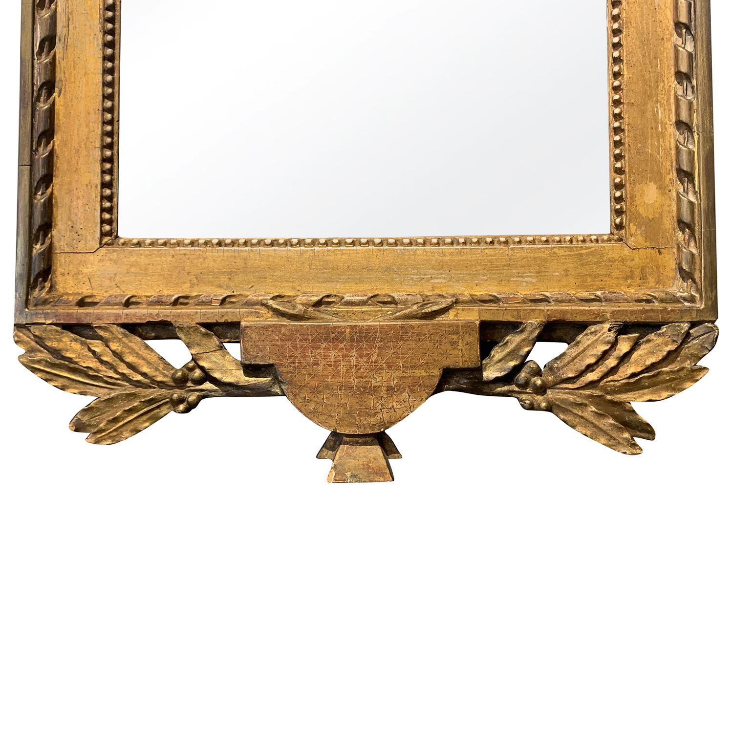 18th Century Swedish Gustavian Gilded Wood Wall Glass Mirror, Antique Wall Décor In Good Condition For Sale In West Palm Beach, FL