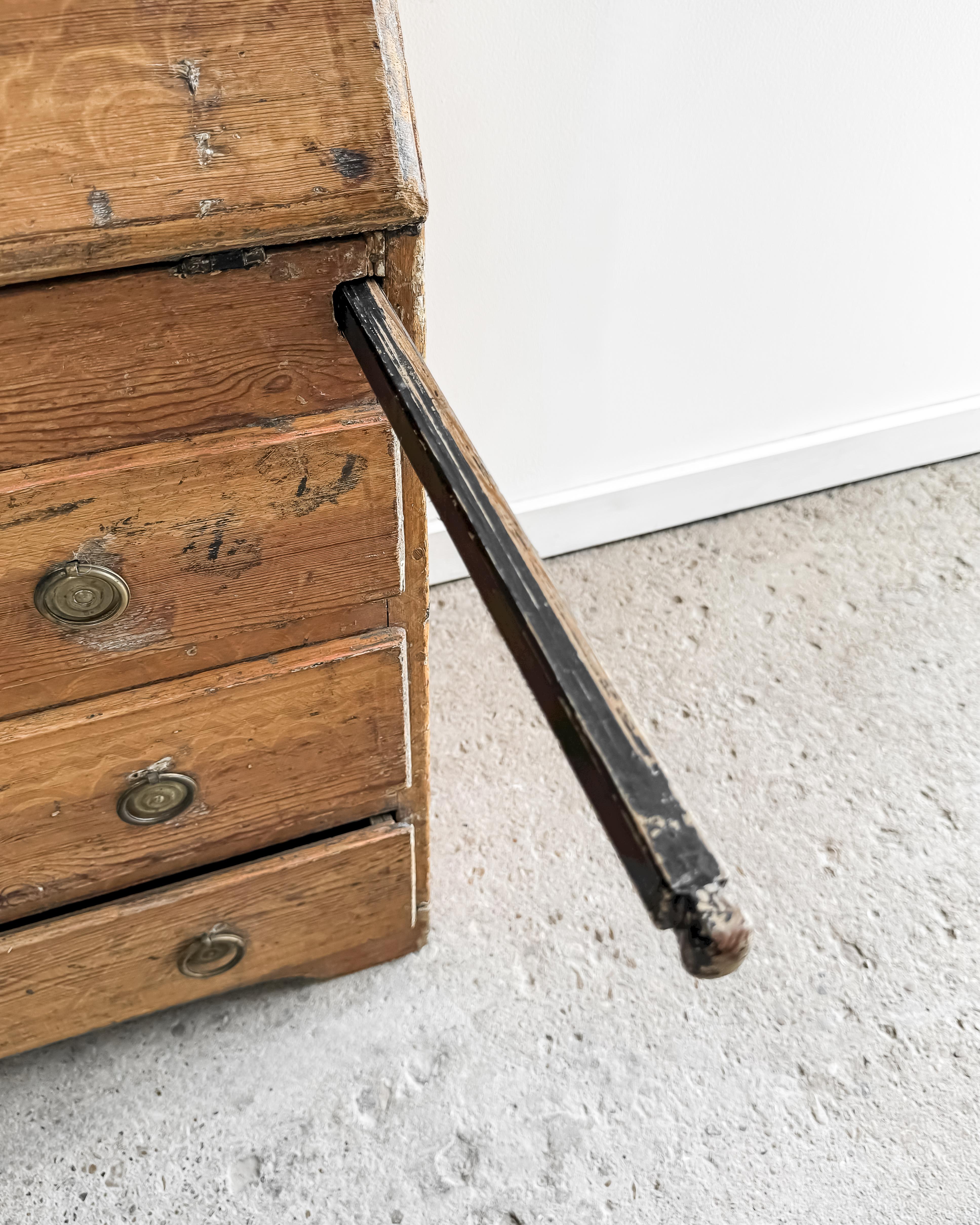 18th Century Swedish Gustavian Writing Bureau 4