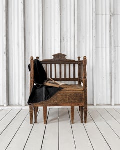 18th Century Swedish Kistsäng Box Chair with Pull-Out Bed