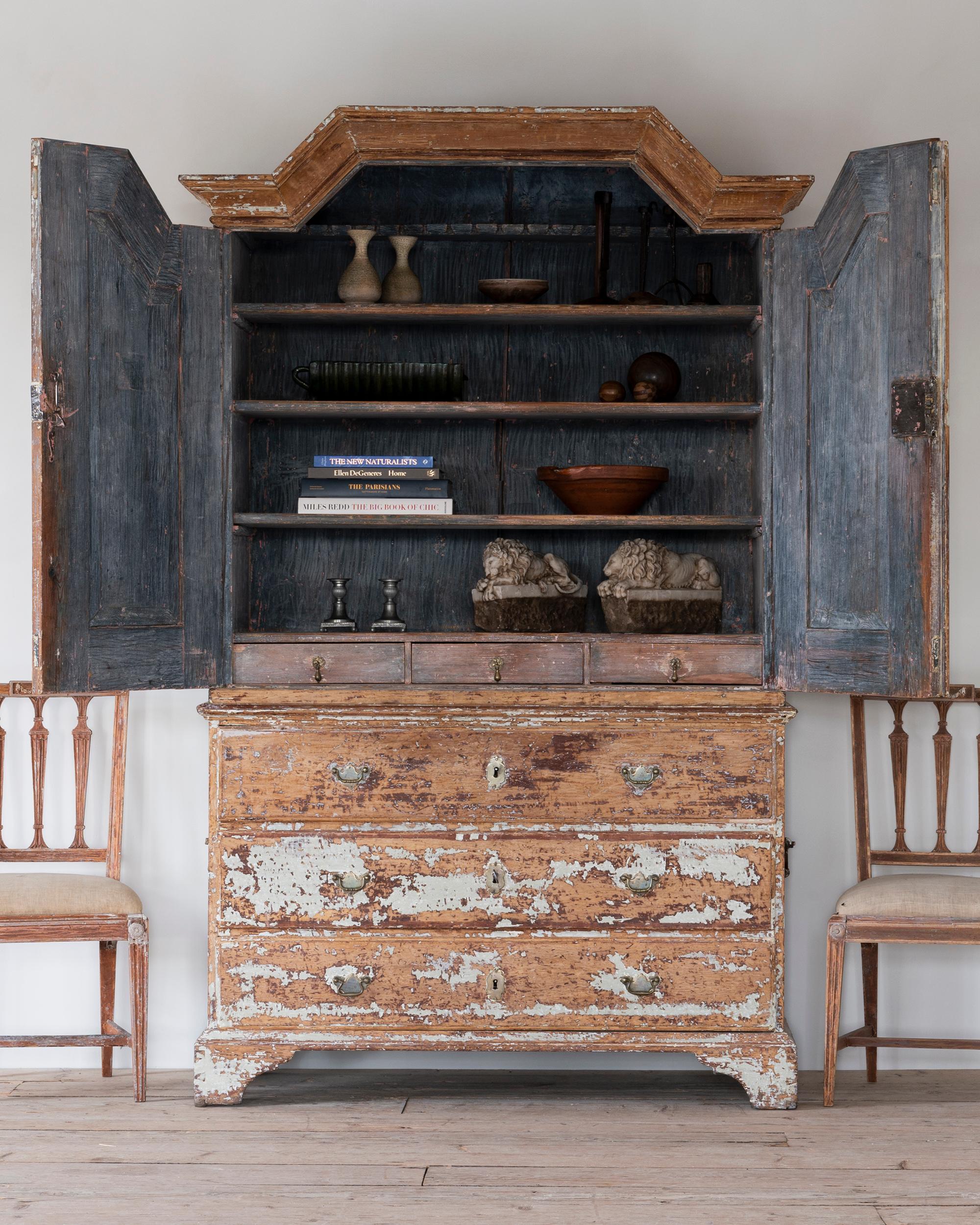 Hand-Crafted 18th Century Swedish Late Baroque Cabinet For Sale