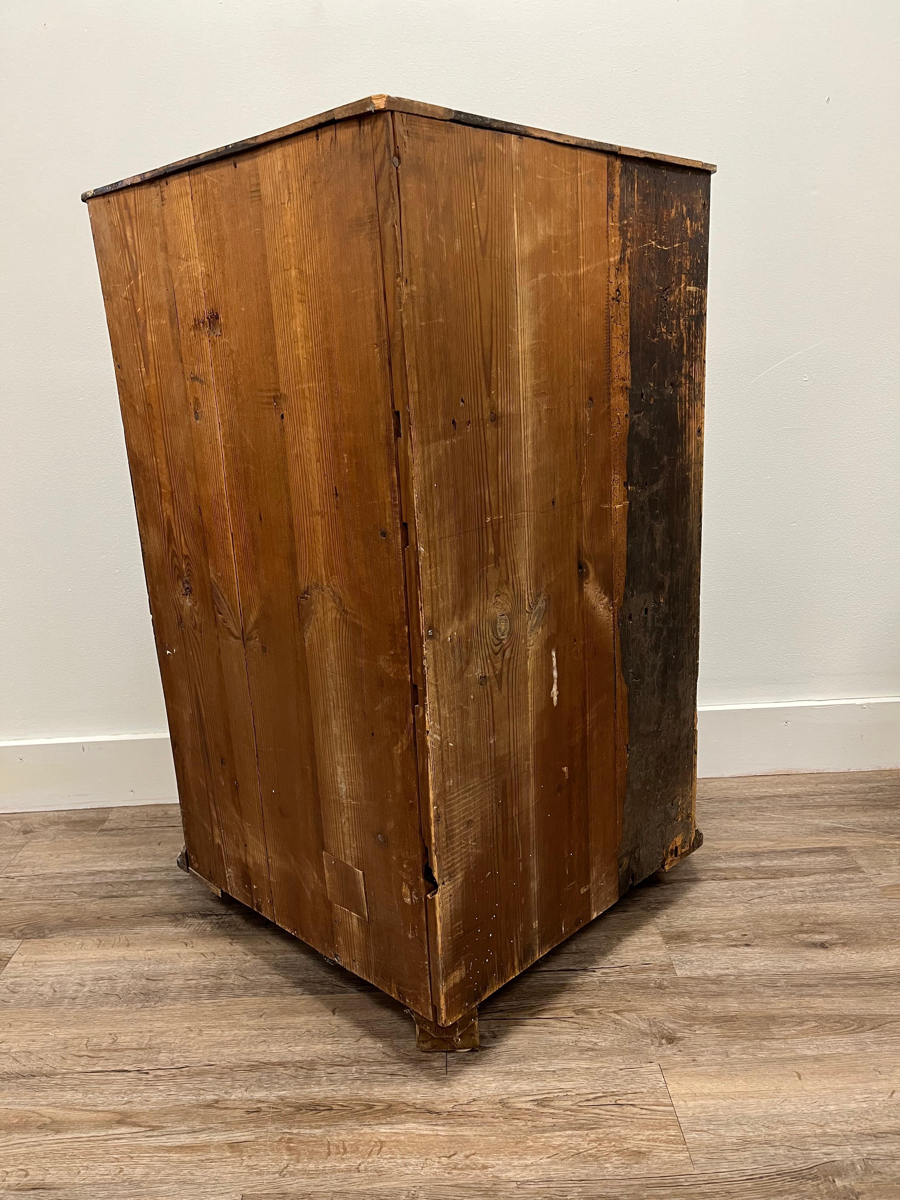 18th Century Swedish Rococo Slant Front Corner Desk For Sale 2