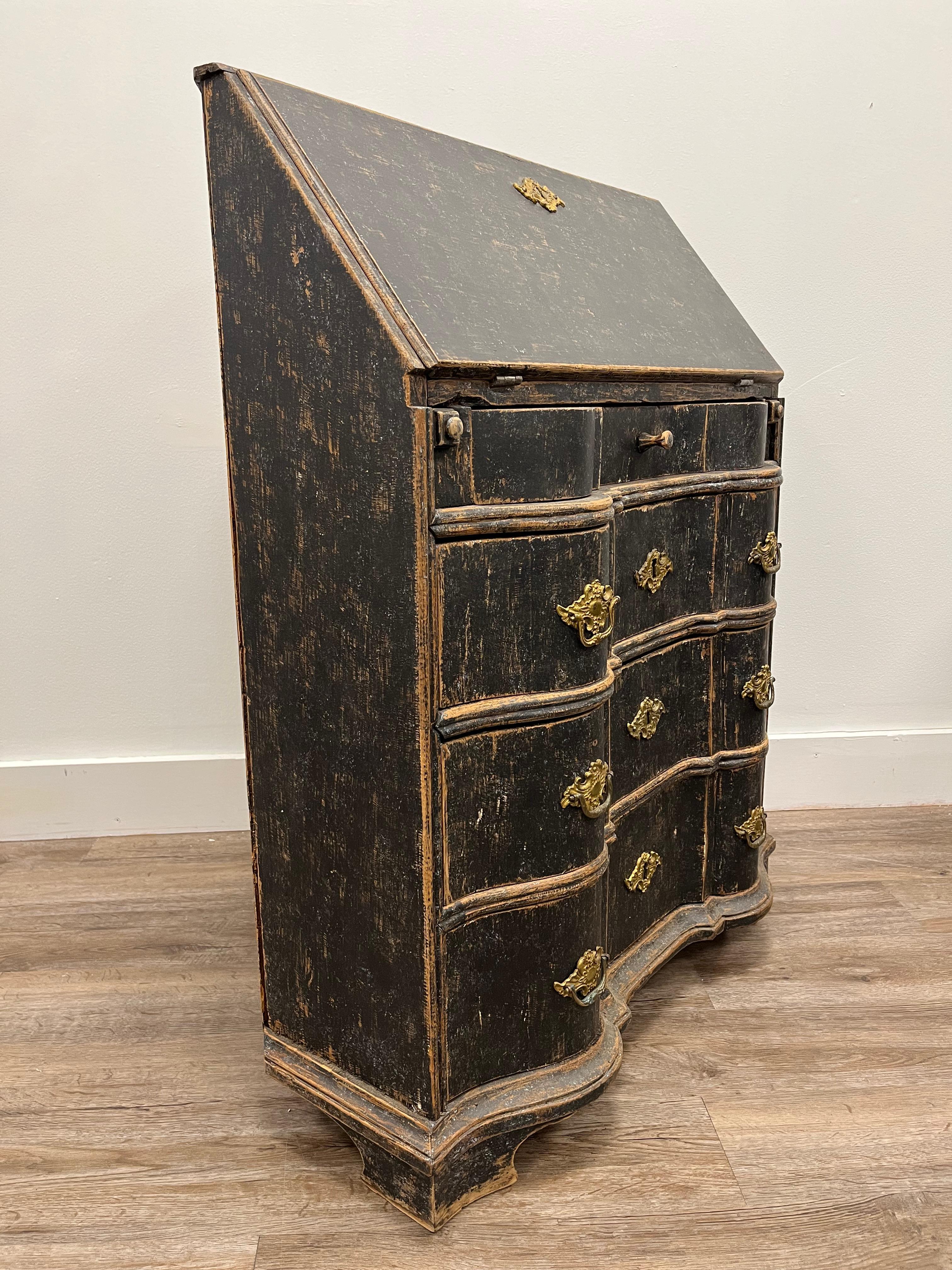 18th Century Swedish Rococo Slant Front Corner Desk For Sale 3
