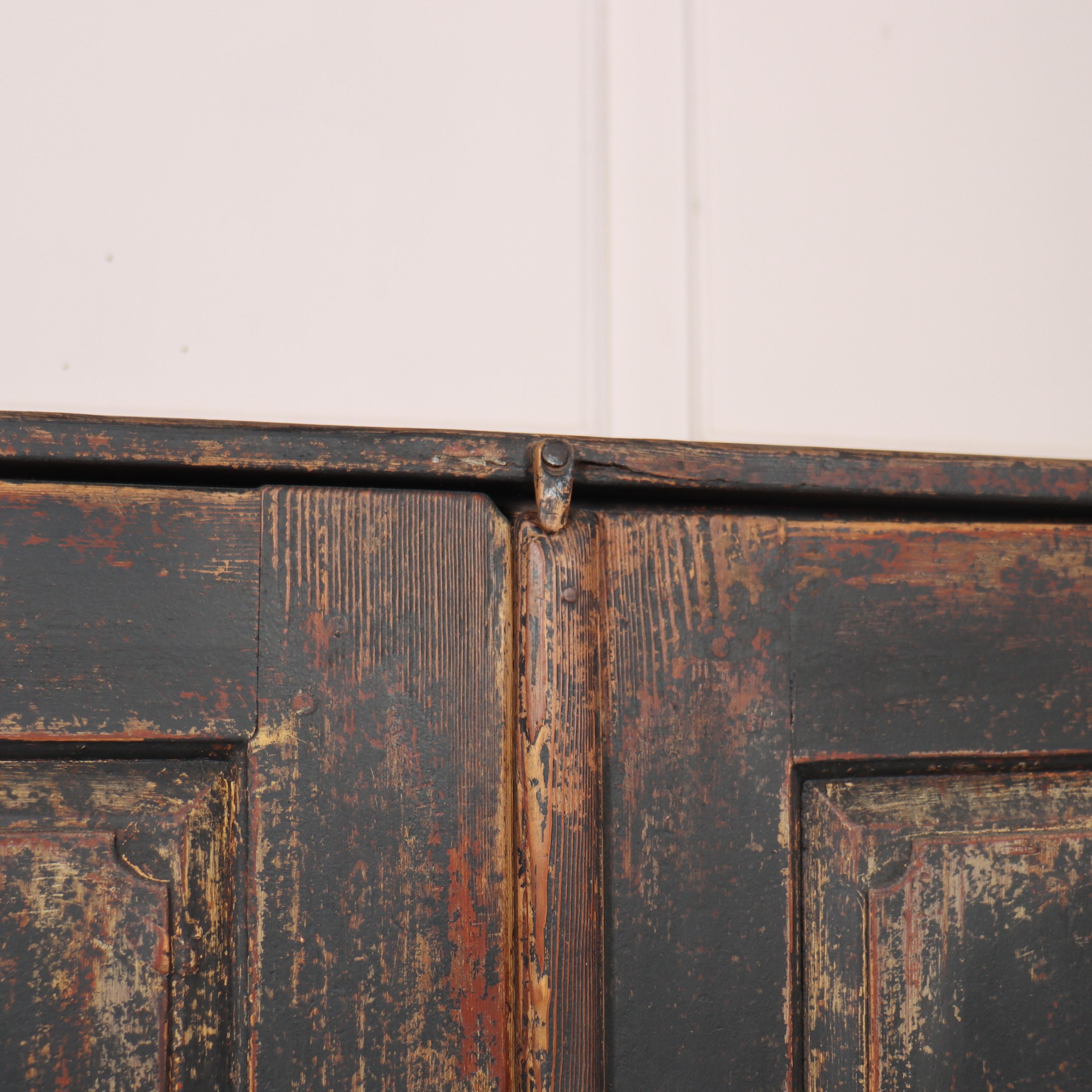 Pine 18th Century Swedish Linen Cupboard For Sale
