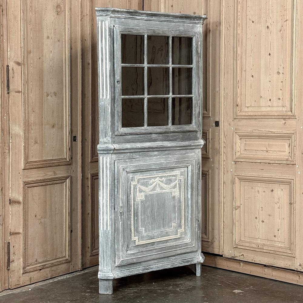 Louis XVI 18th Century Swedish Neoclassical Painted Corner Vitrine ~ Curio Cabinet For Sale
