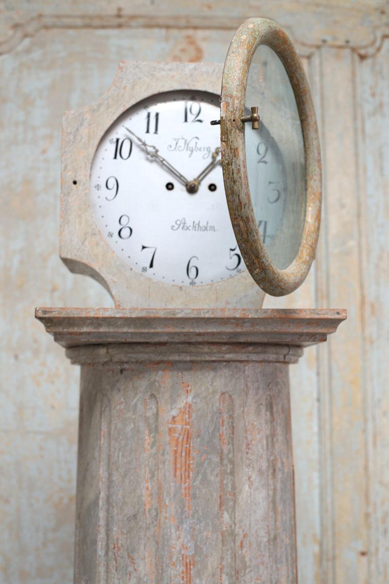 Glass 18th Century Swedish Neoclassical Working Long Case Clock in Original Paint
