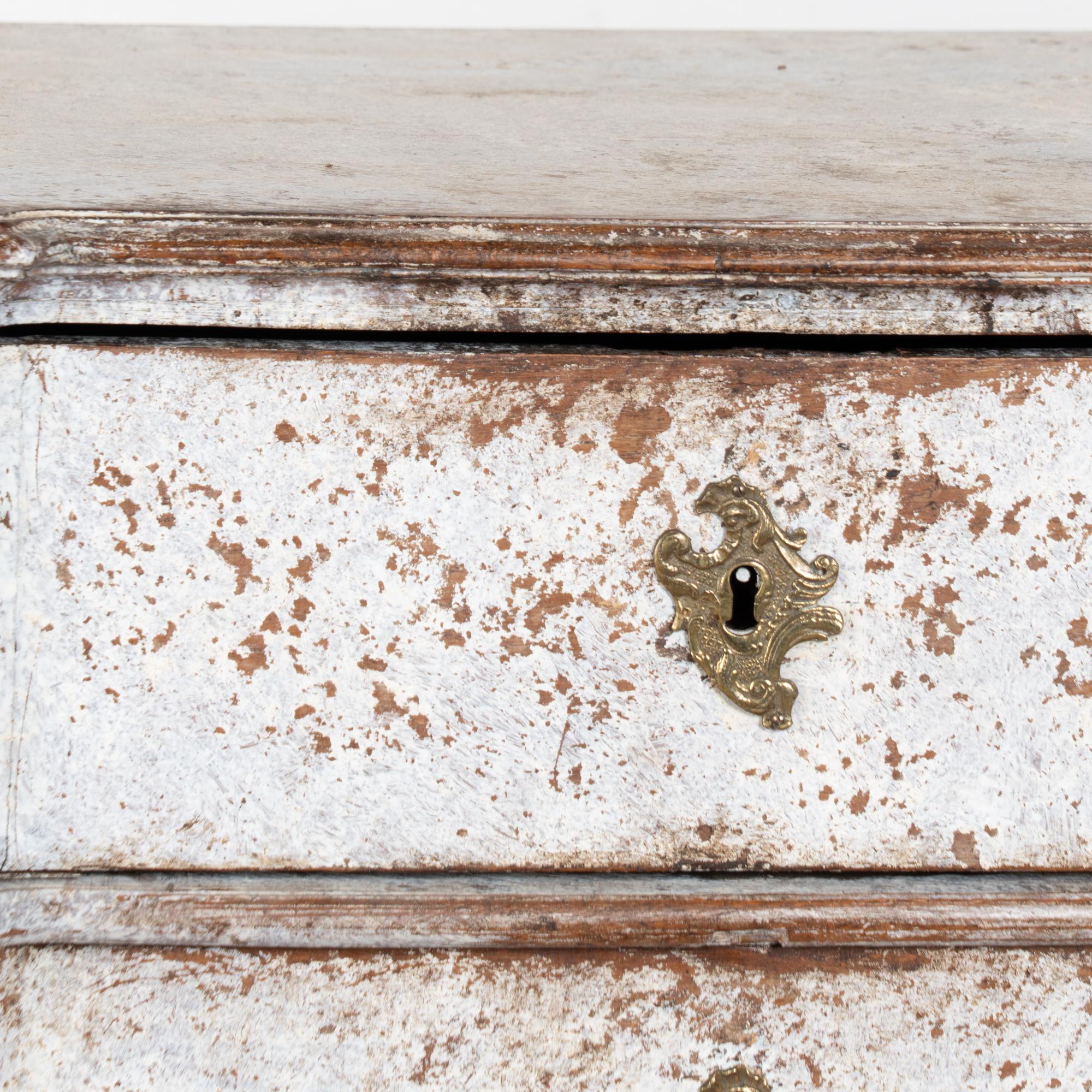 18th Century Swedish Oak Large White Chest of Four Drawers For Sale 5