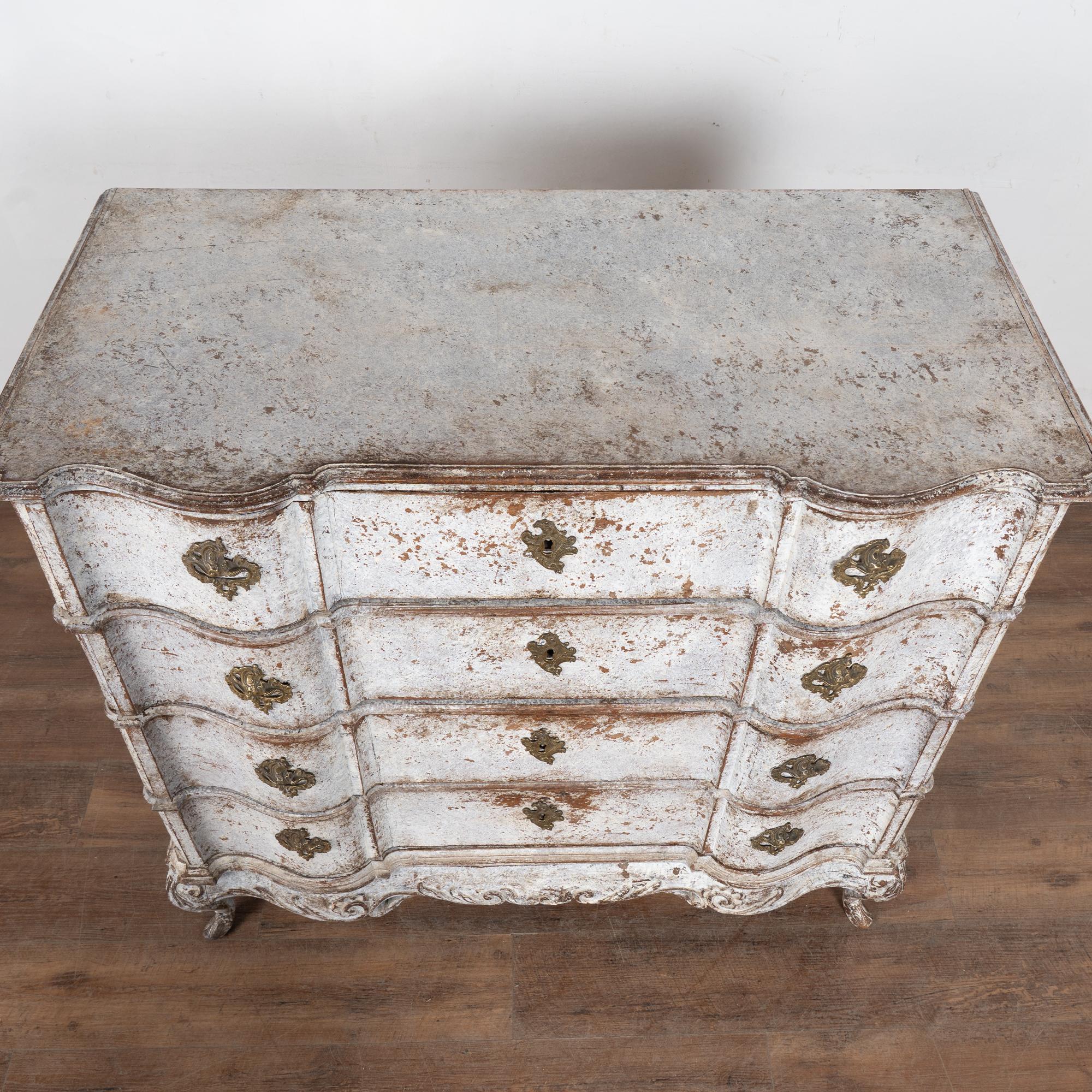 Brass 18th Century Swedish Oak Large White Chest of Four Drawers For Sale