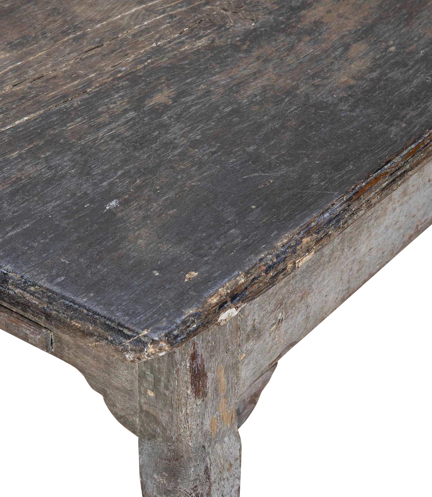 Mesa de juegos rococó de época pintada original sueca del siglo XVIII en venta 1