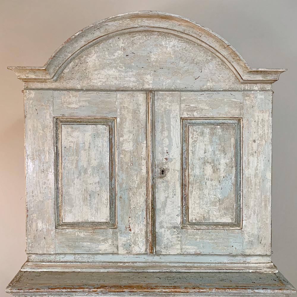 18th Century Swedish Painted Buffet a Deux Corps 2