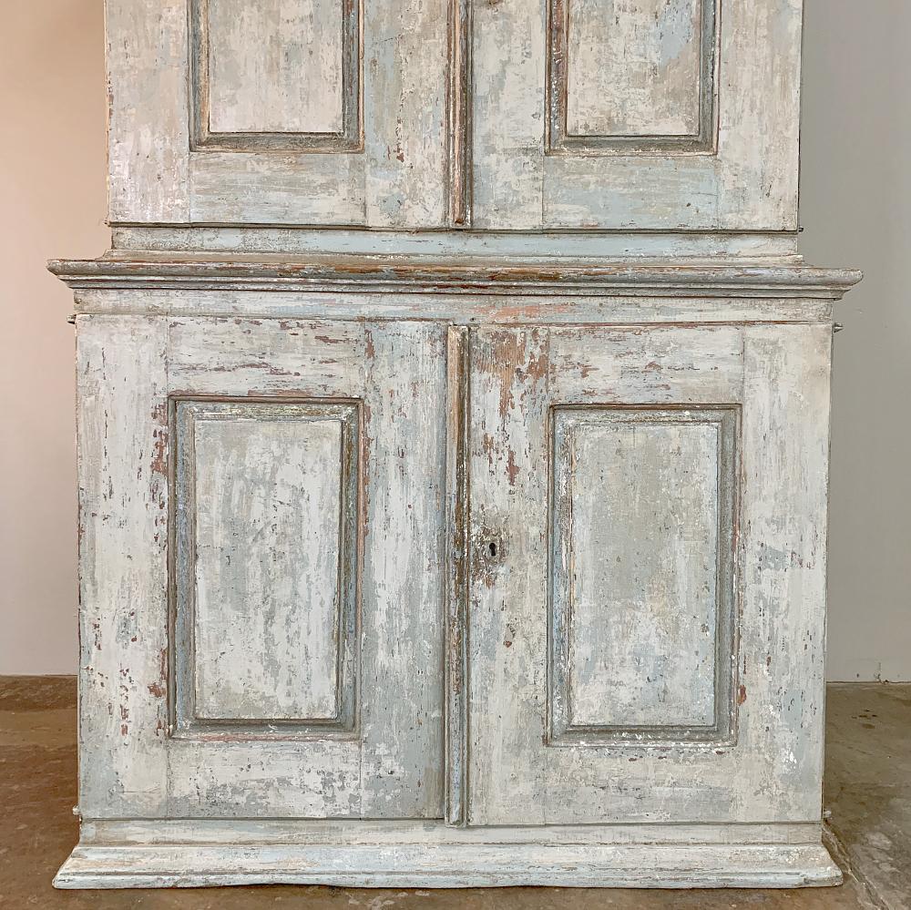 18th Century Swedish Painted Buffet a Deux Corps 3