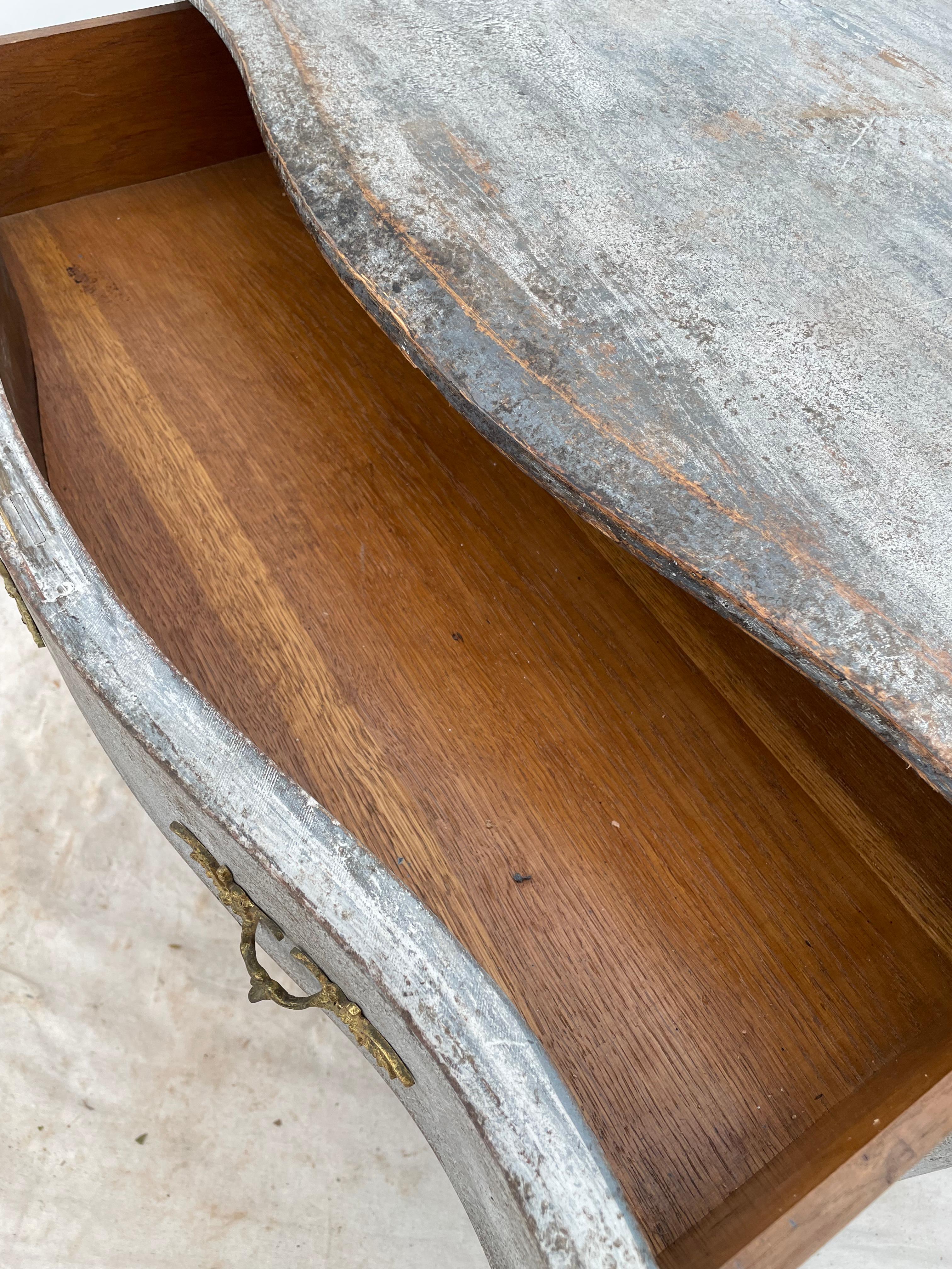 Commode rococò svedese del XVIII secolo in vendita 7