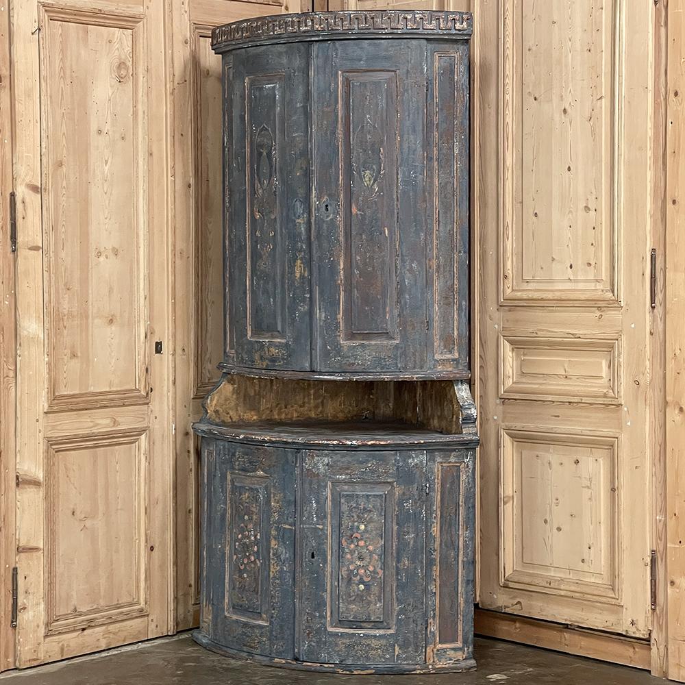 Hand-Crafted 18th Century Swedish Painted Two-Tiered Corner Cabinet For Sale