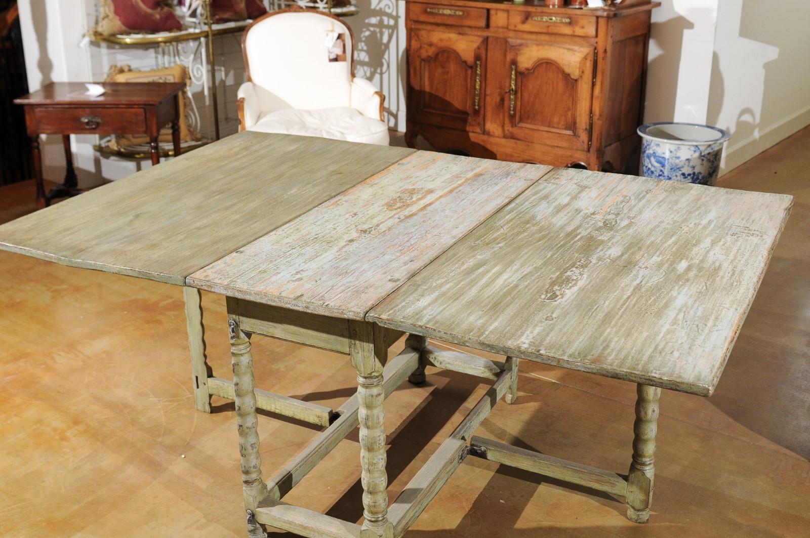 18th Century and Earlier 18th Century Swedish Painted Wood Gateleg Drop-Leaf Table with Bobbin Legs