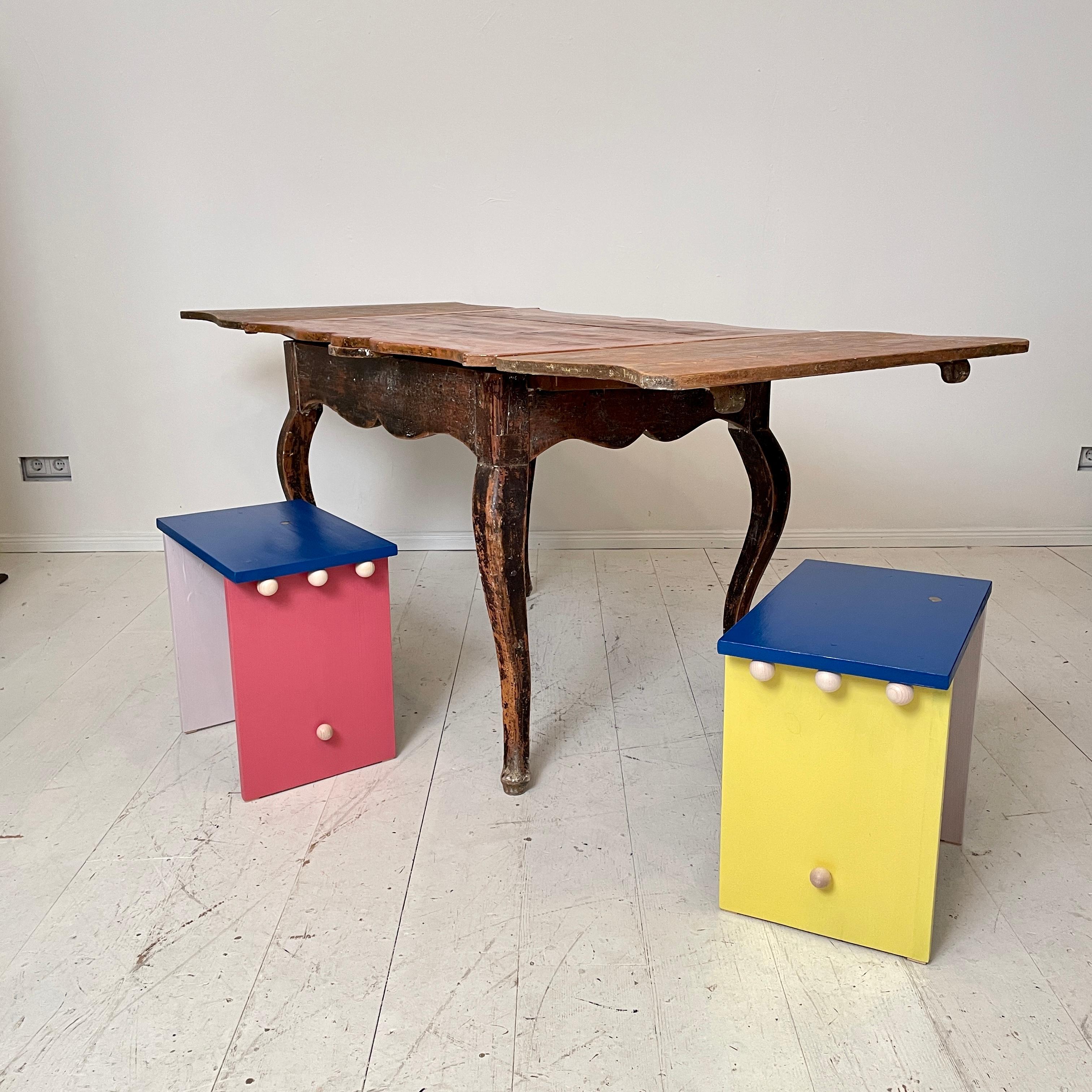 18th Century Swedish Period Baroque Brown Red Extendable Dining Table, 1780 13