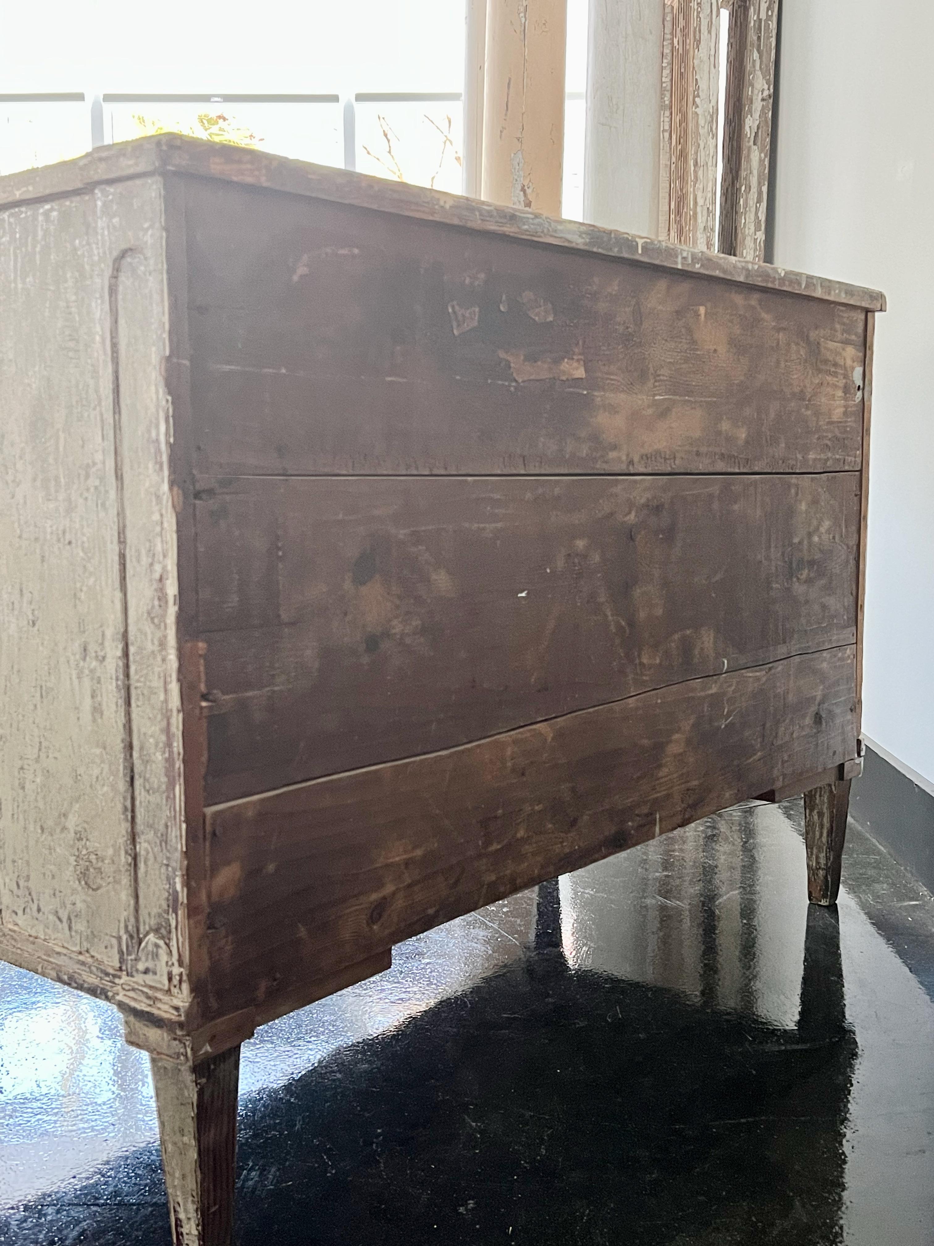 18th Century Swedish Period Gustavian Chest of Drawers 5